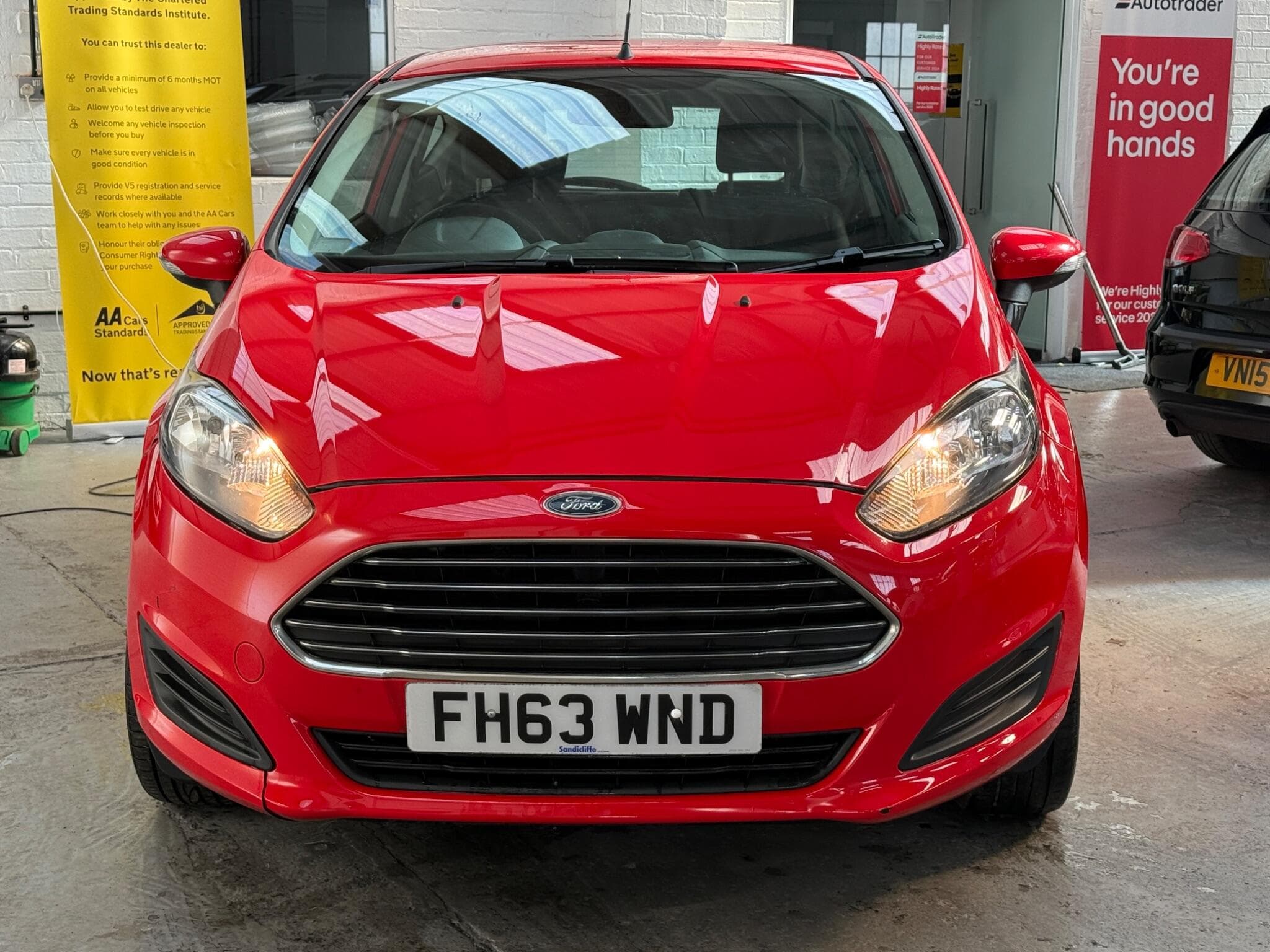 2014 Ford Fiesta - Thumbnail 2