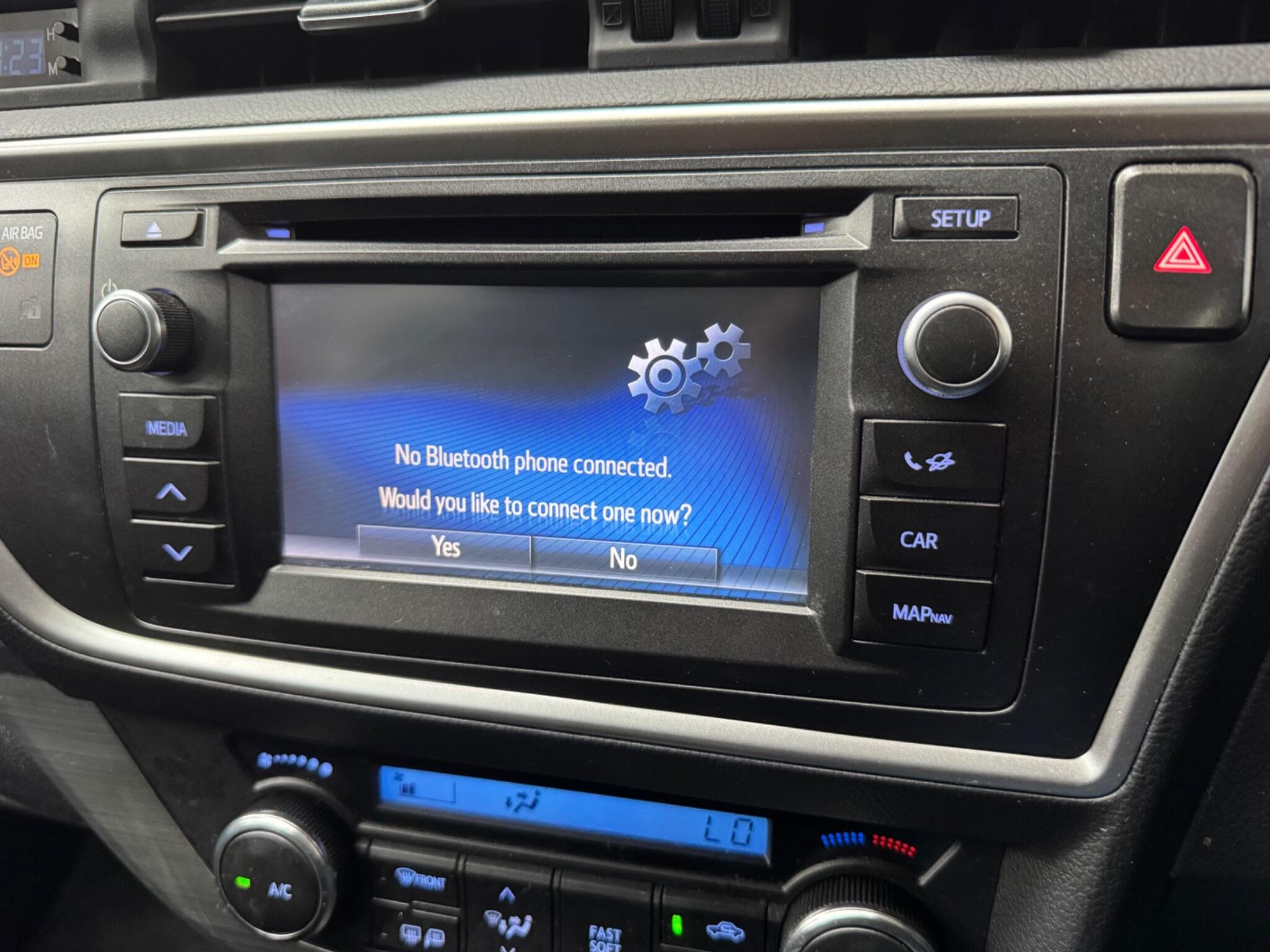 2015 Toyota Auris - Thumbnail 15
