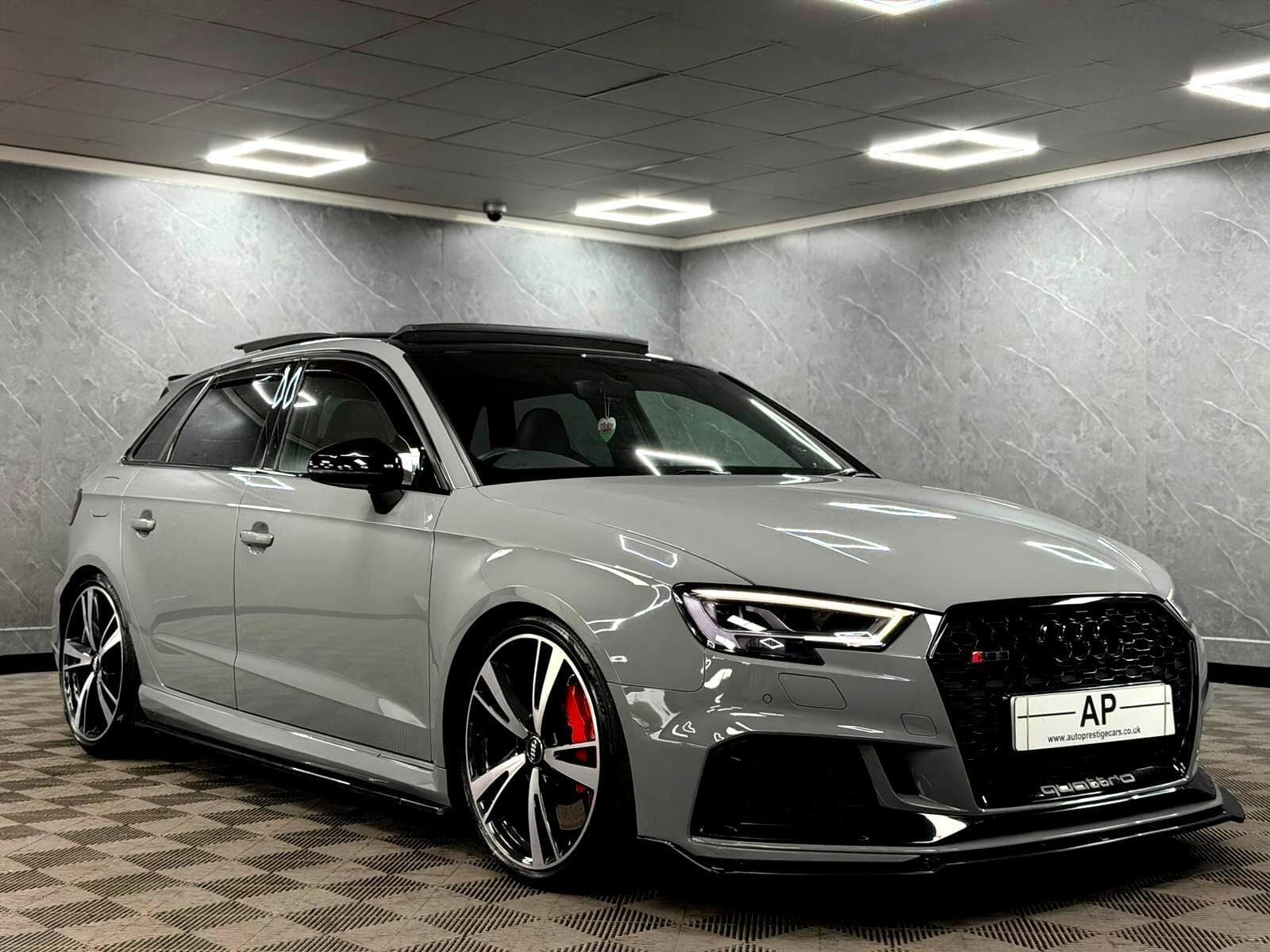 2020 Audi RS3 - Thumbnail 38