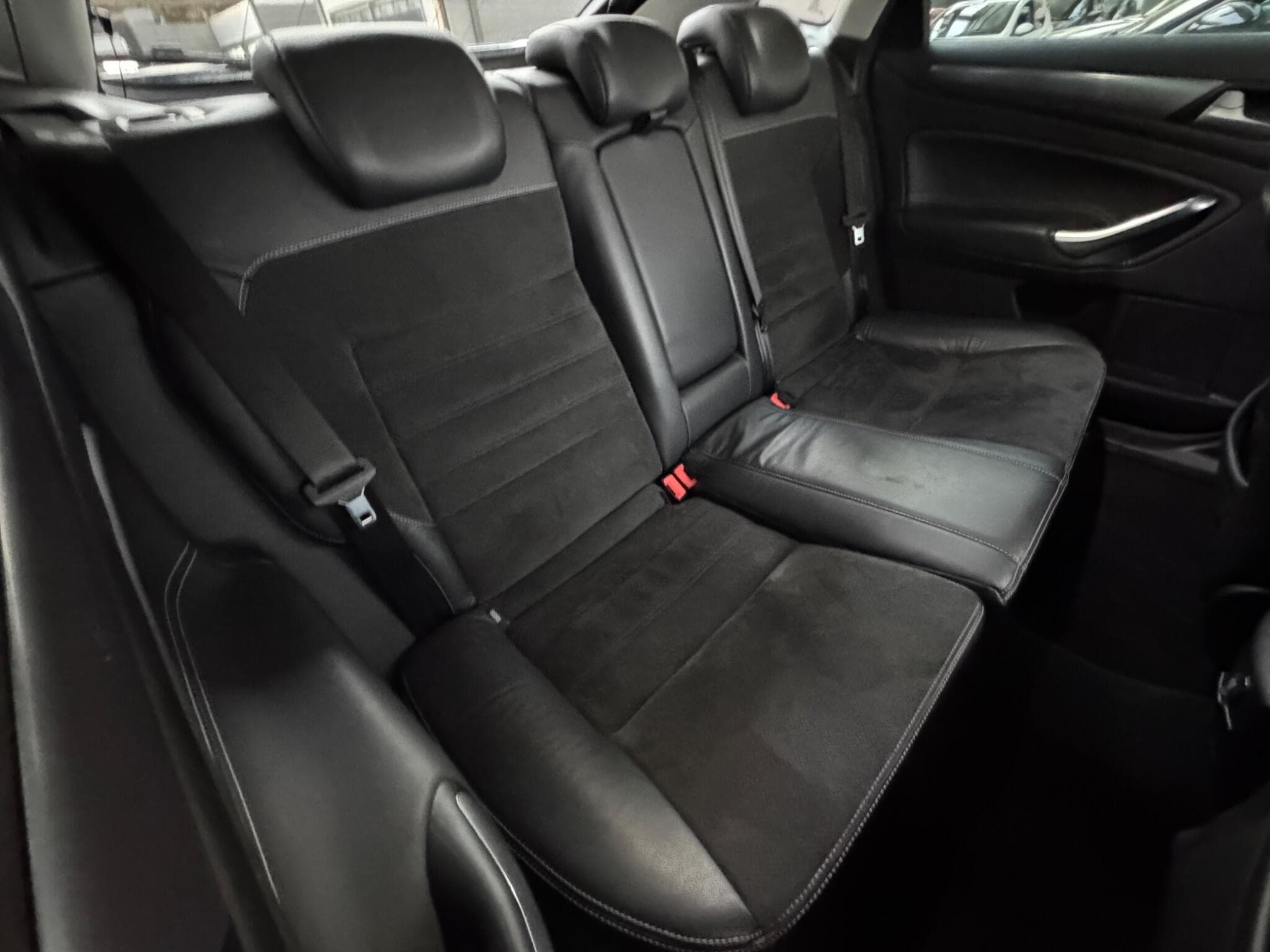 2011 Ford Mondeo - Thumbnail 11