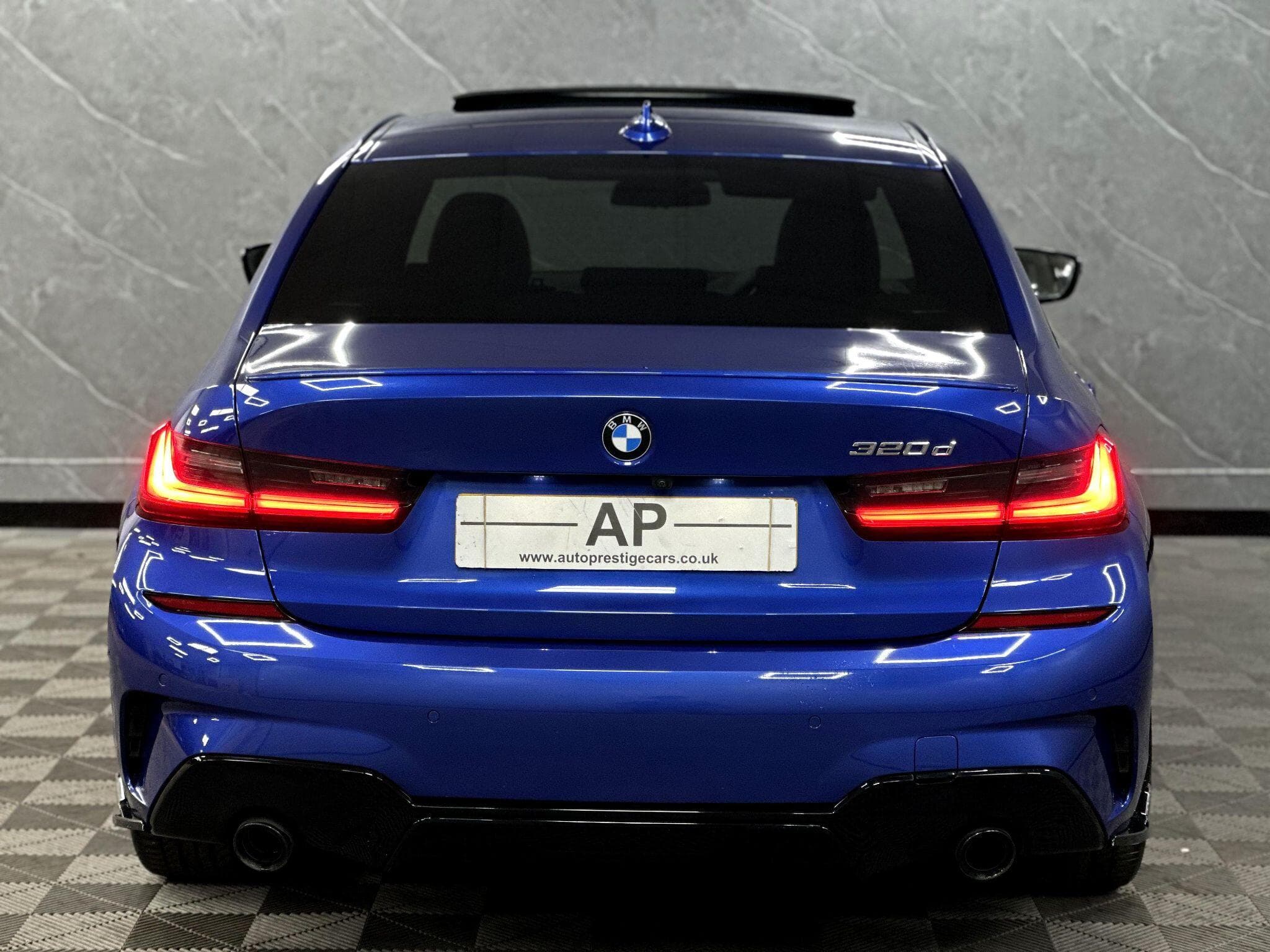 2019 BMW 3 Series - Thumbnail 18