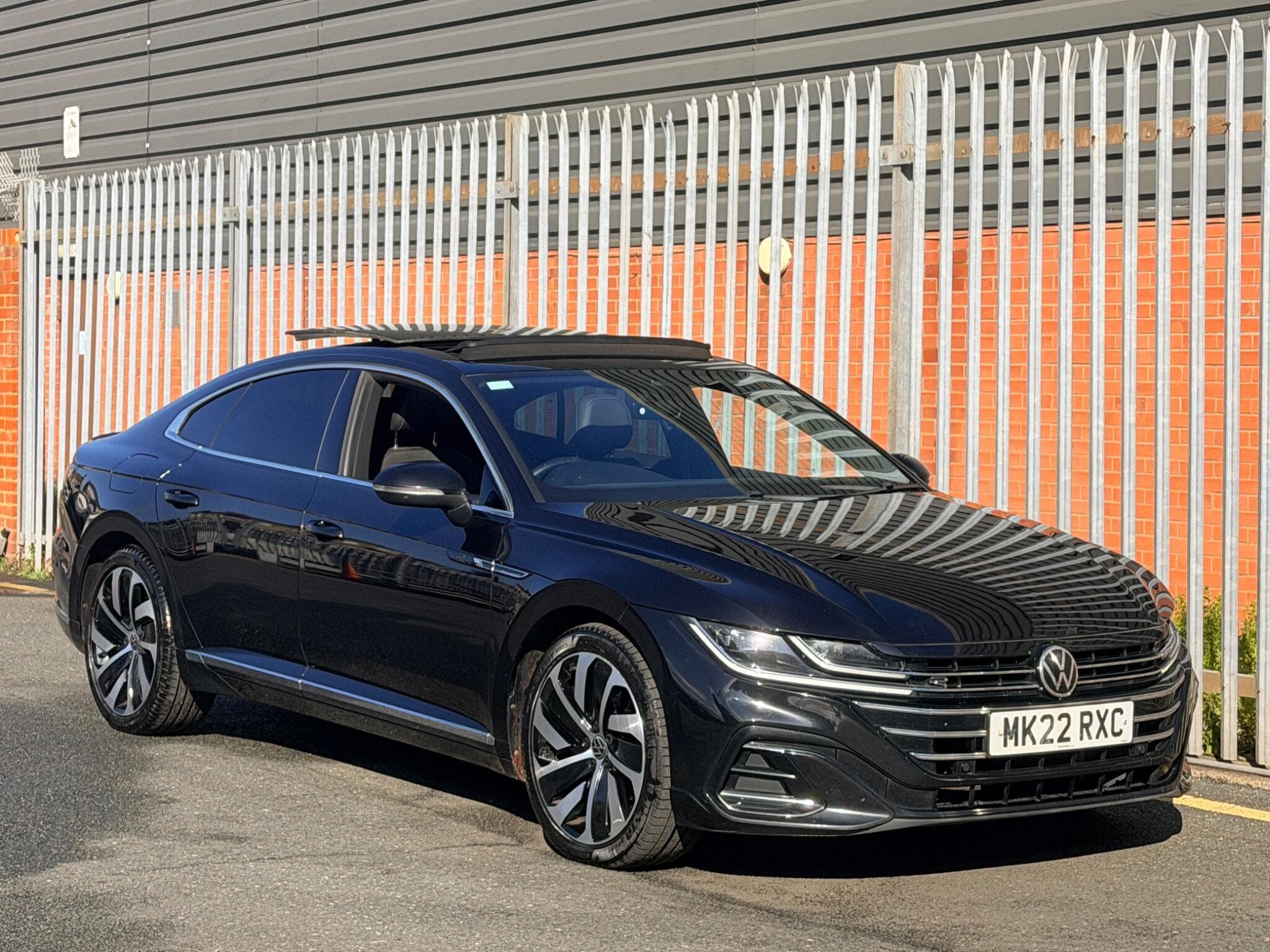 2022 Volkswagen Arteon - Image 1