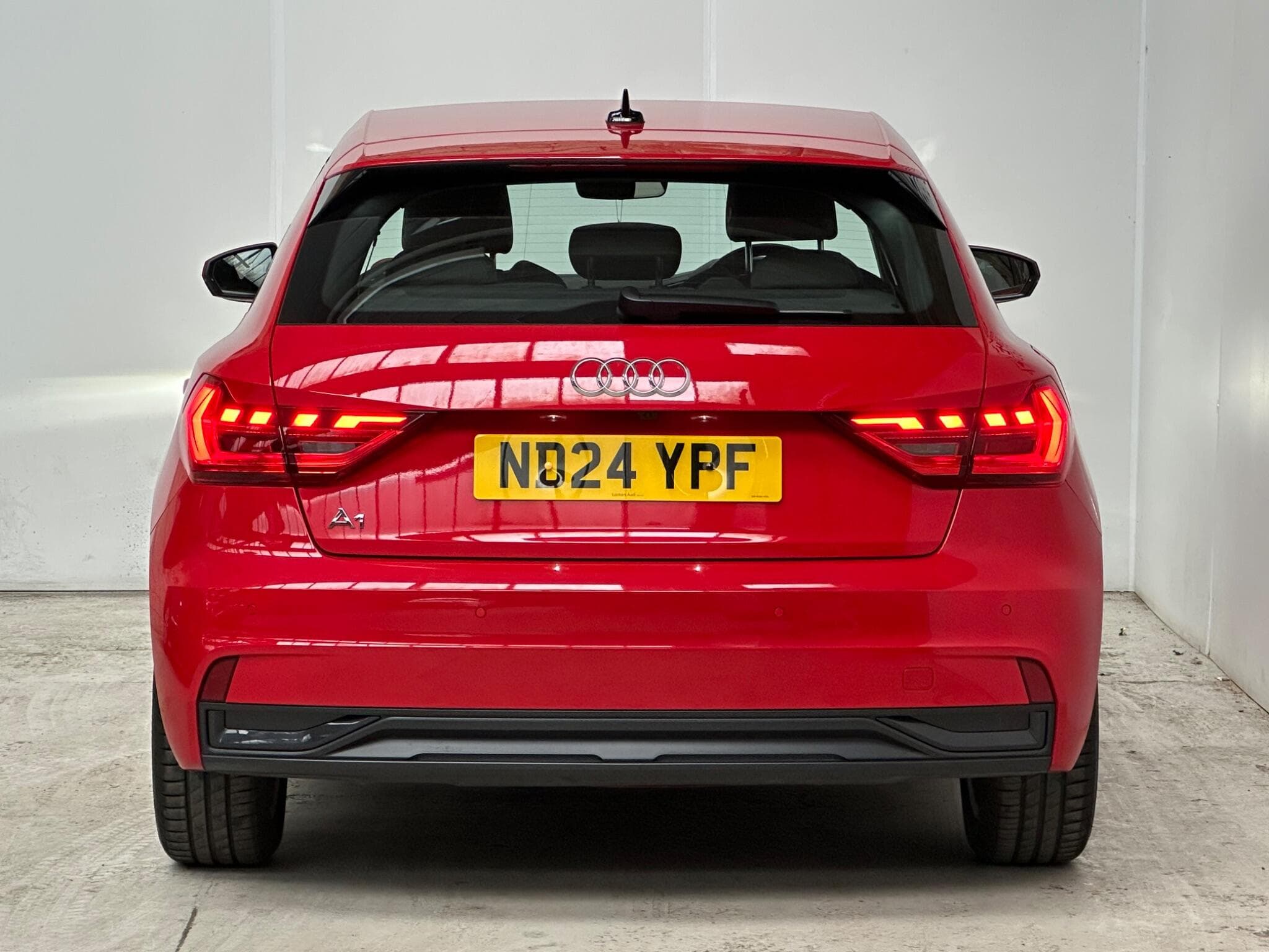 2024 Audi A1 - Thumbnail 6