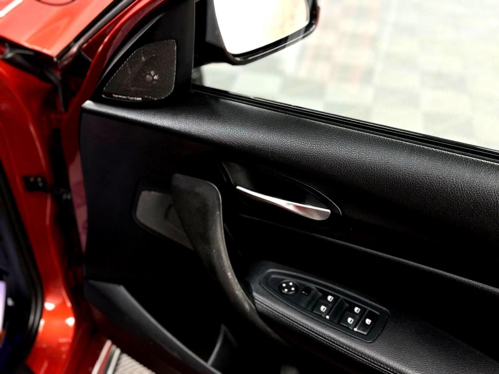 2017 BMW 1 Series - Thumbnail 41