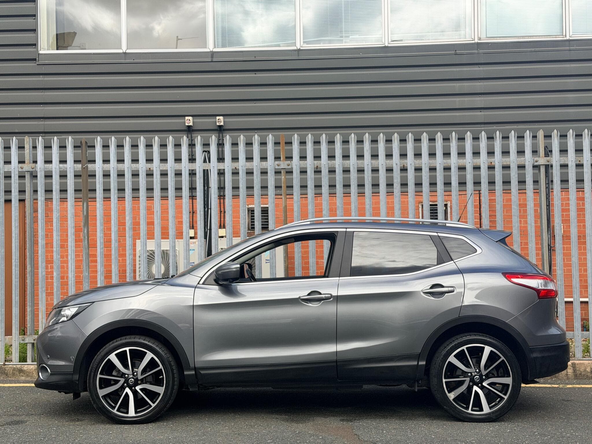 2014 Nissan Qashqai - Thumbnail 9