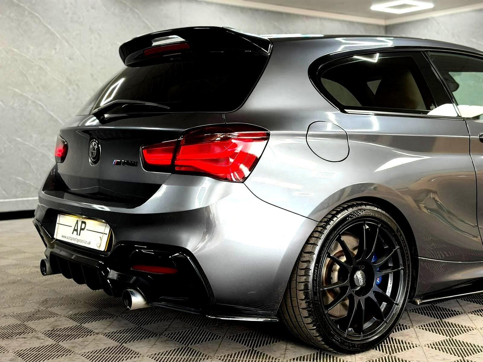 2017 BMW 1 Series - Thumbnail 35