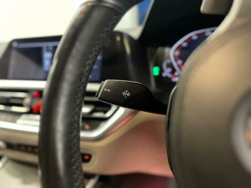 2019 BMW 3 Series - Thumbnail 36