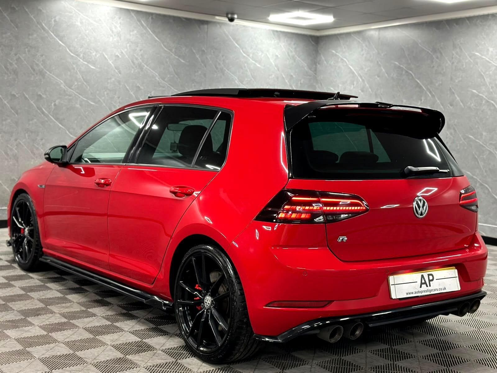 2019 Volkswagen Golf - Thumbnail 39