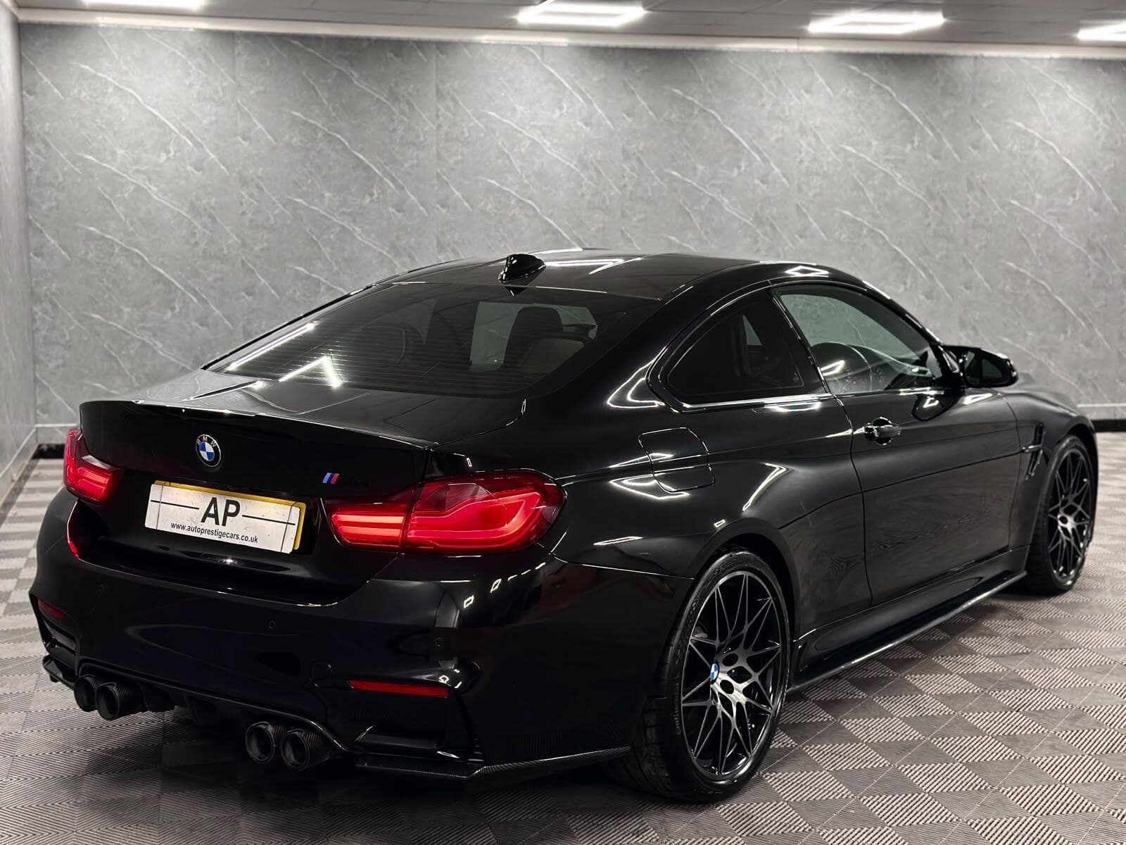2017 BMW M4 - Thumbnail 9