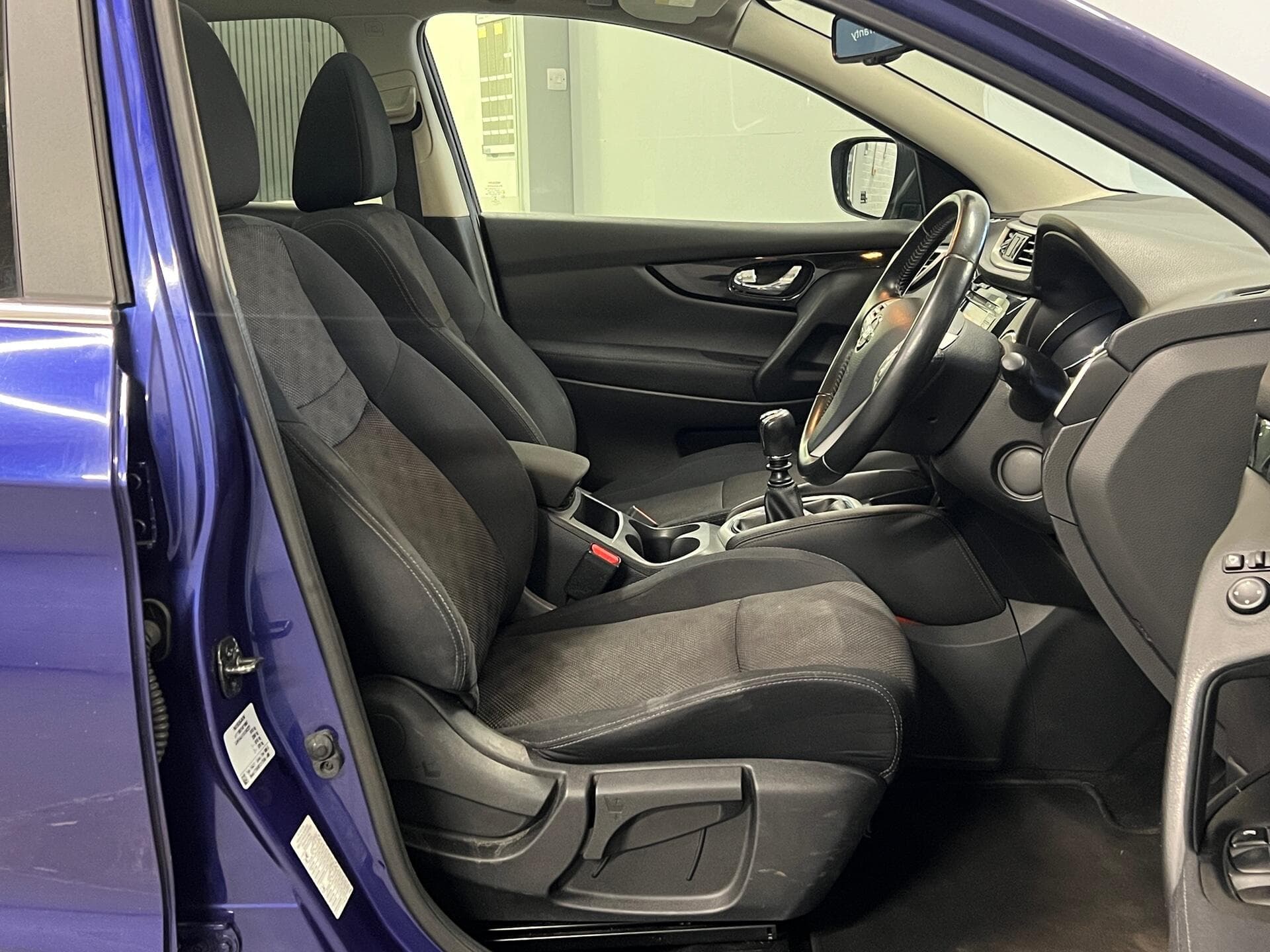 2015 Nissan Qashqai - Thumbnail 24