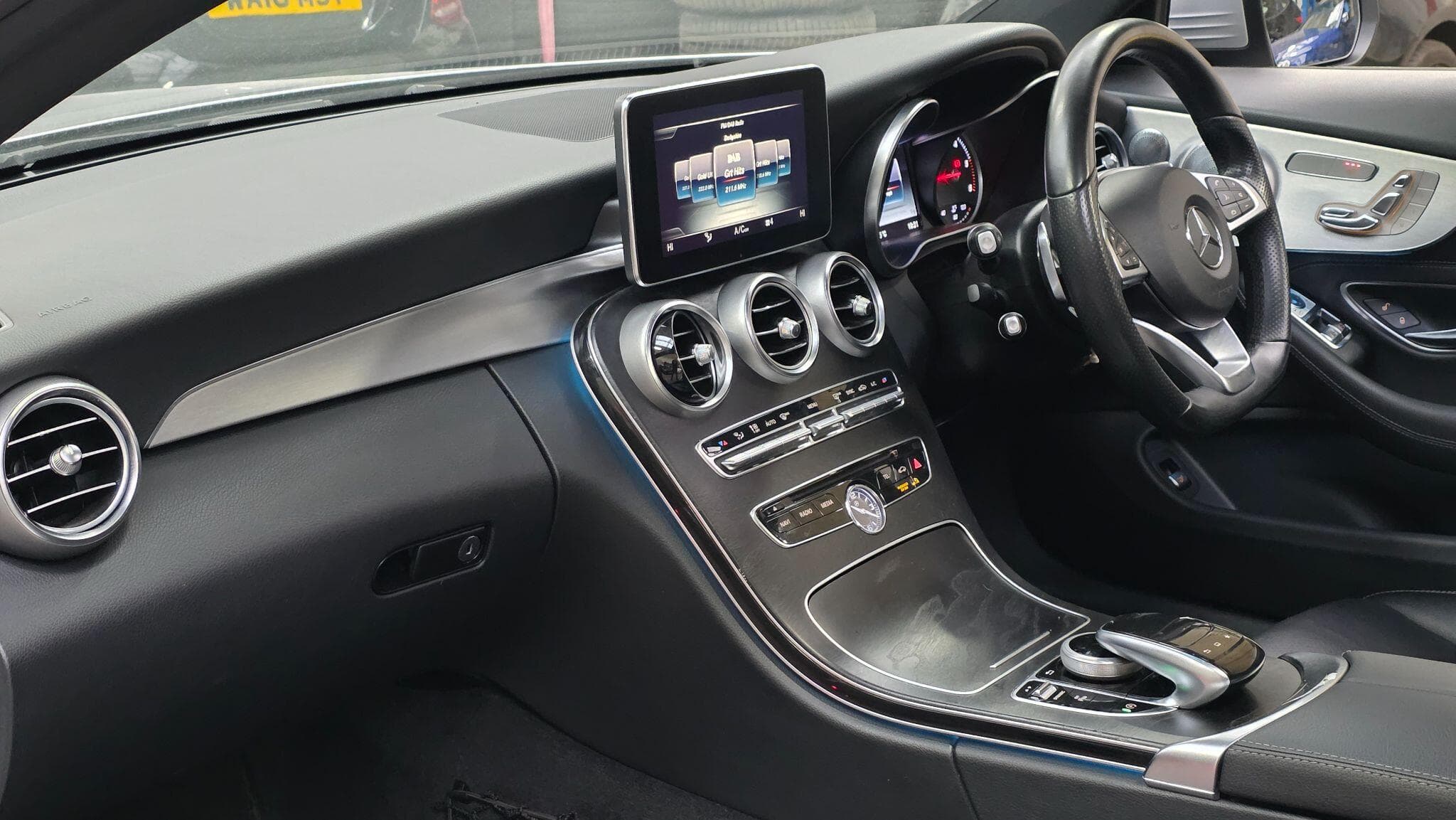 2016 Mercedes-Benz C Class - Thumbnail 17