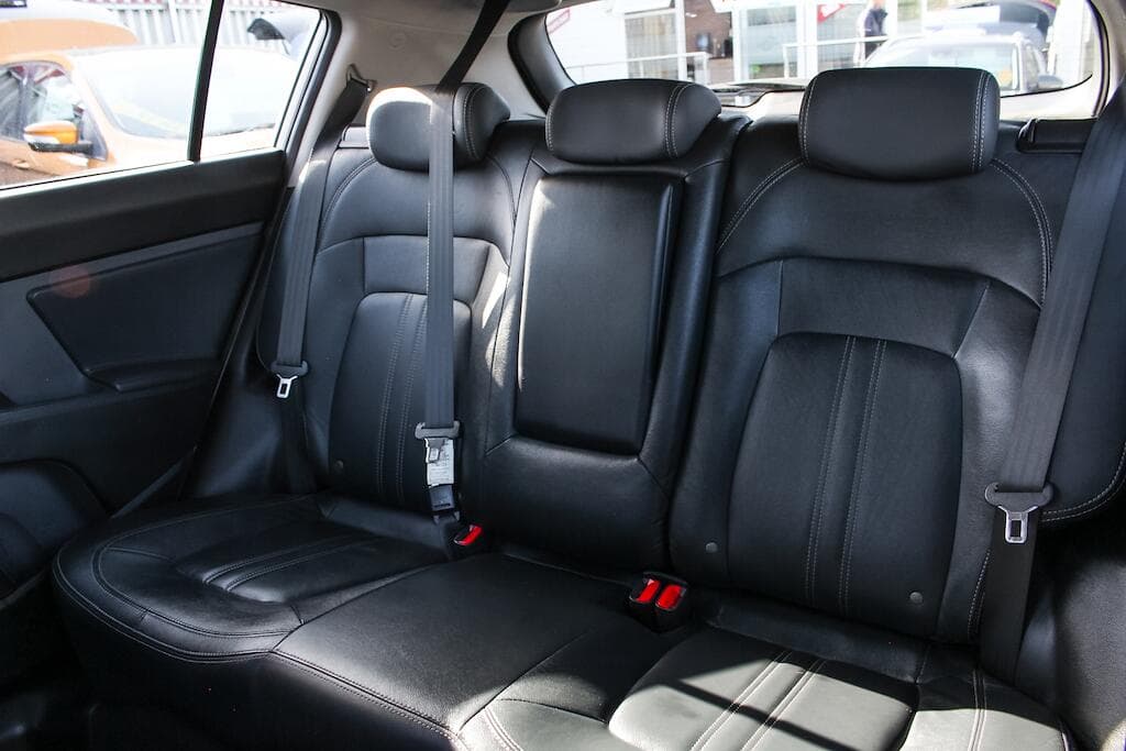 2015 Kia Sportage - Thumbnail 21