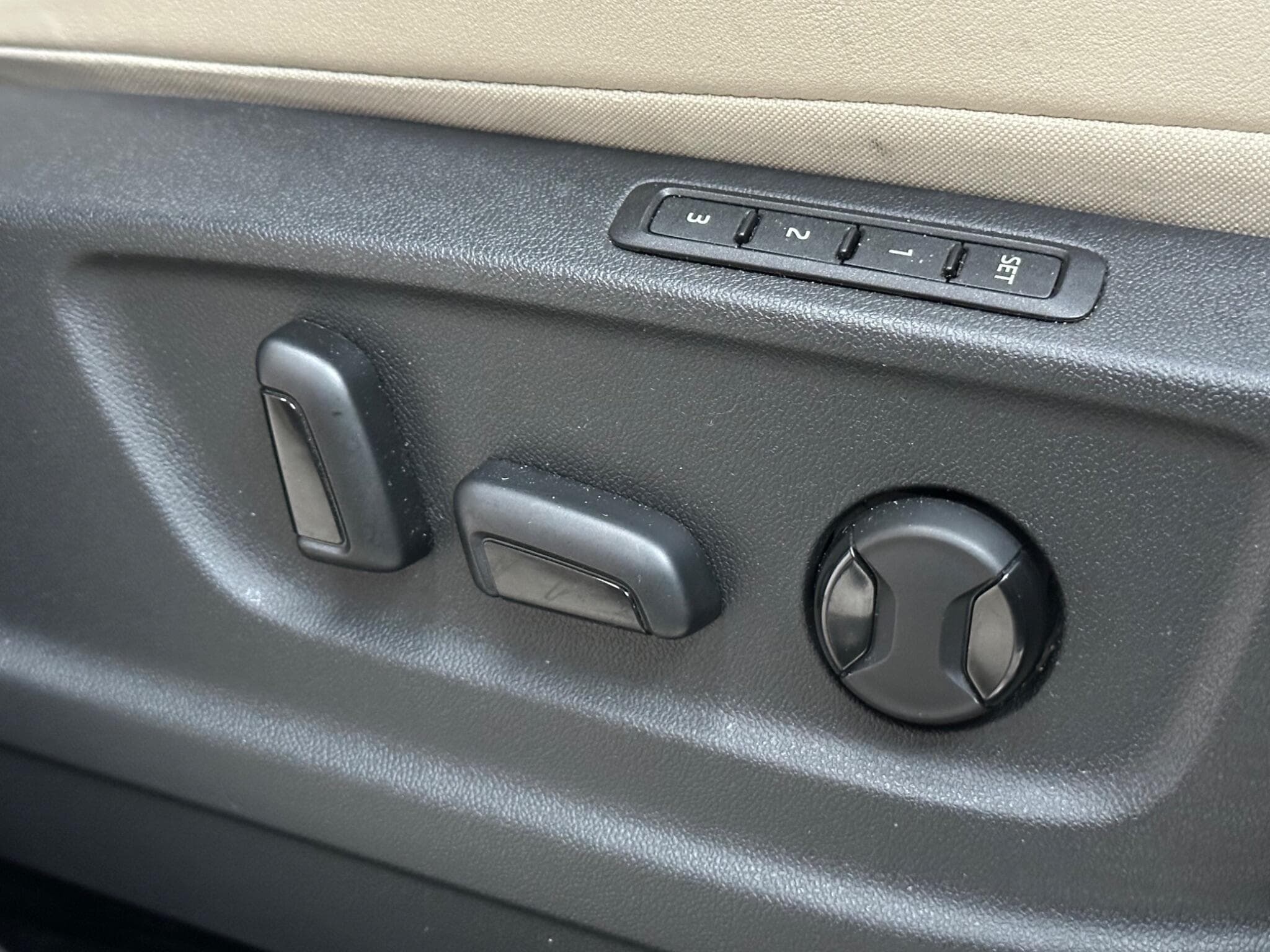 2018 Skoda Karoq - Thumbnail 30