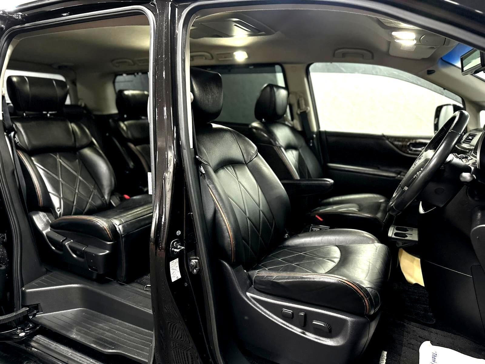 2015 Nissan Elgrand - Thumbnail 30