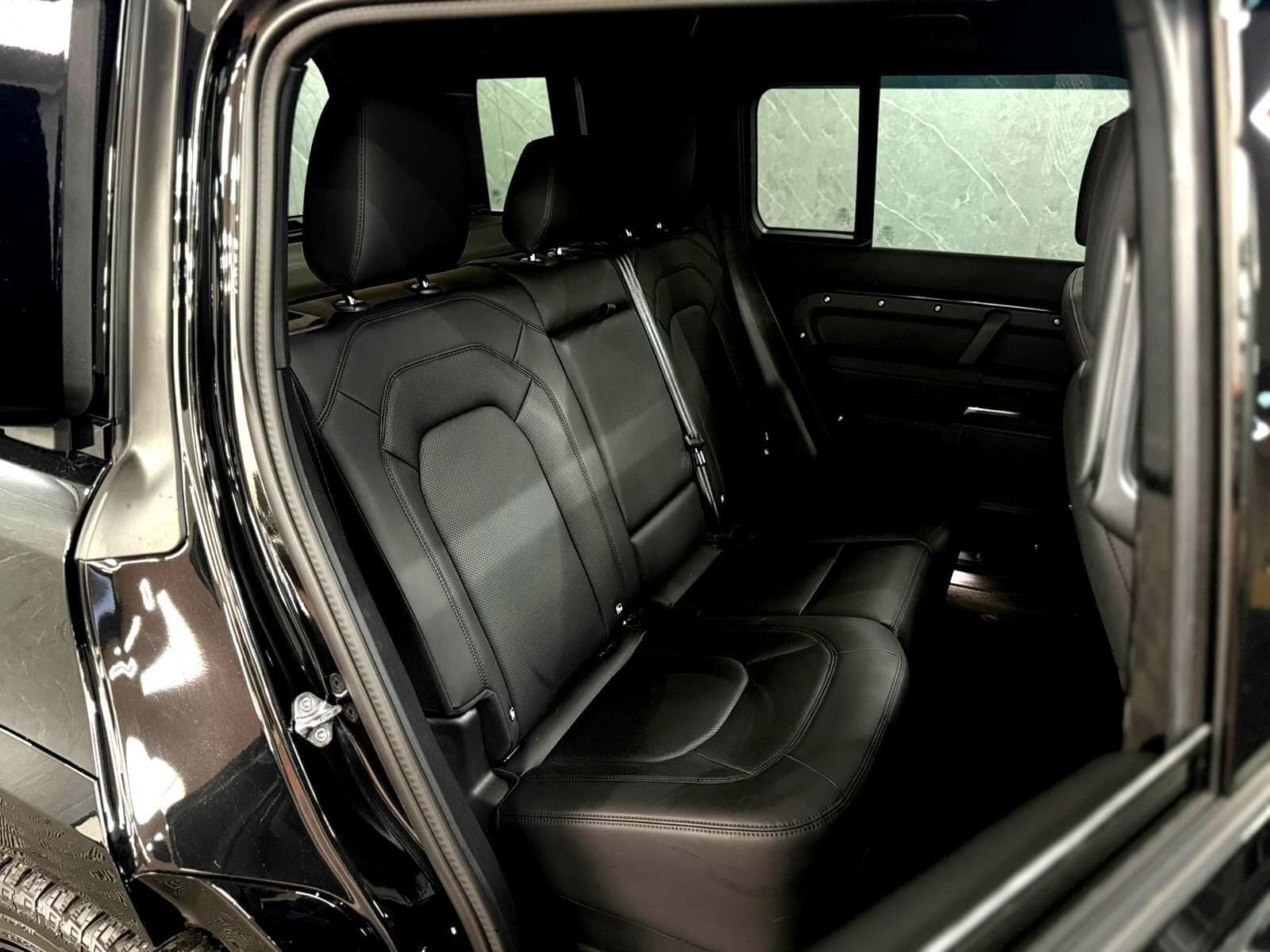 2025 Land Rover Defender 110 - Thumbnail 62