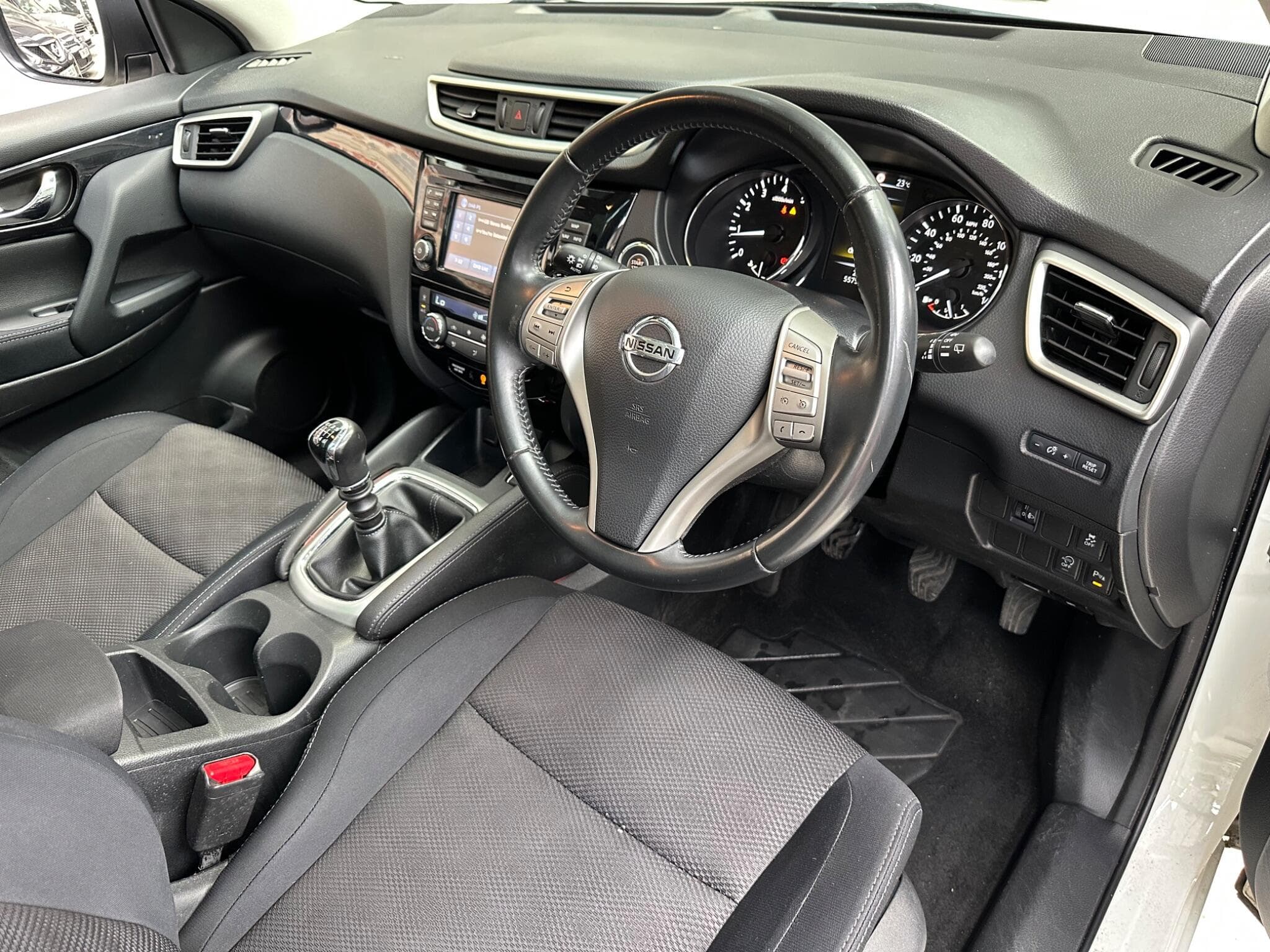 2014 Nissan Qashqai - Thumbnail 4