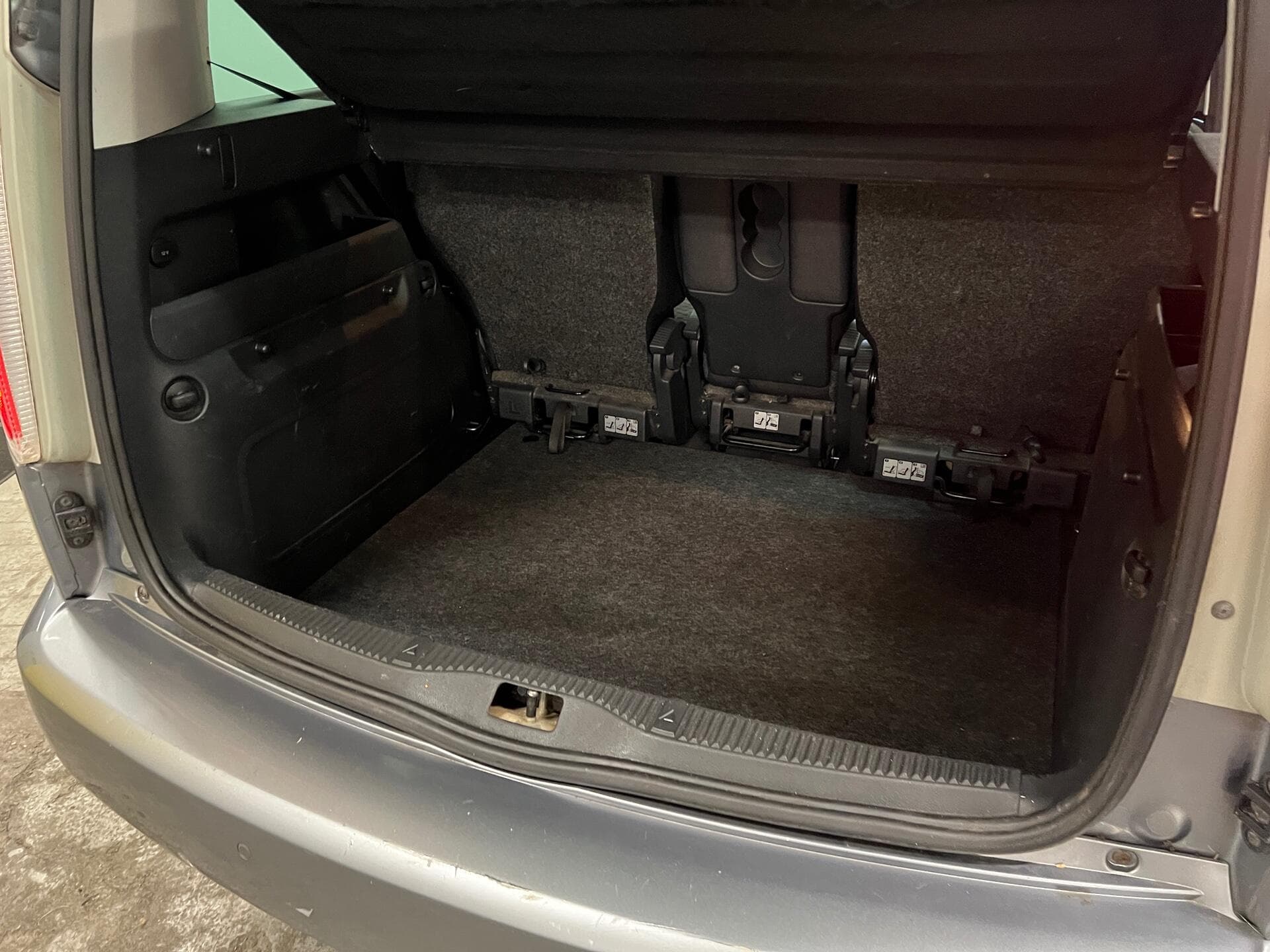 2012 Skoda Roomster - Thumbnail 40