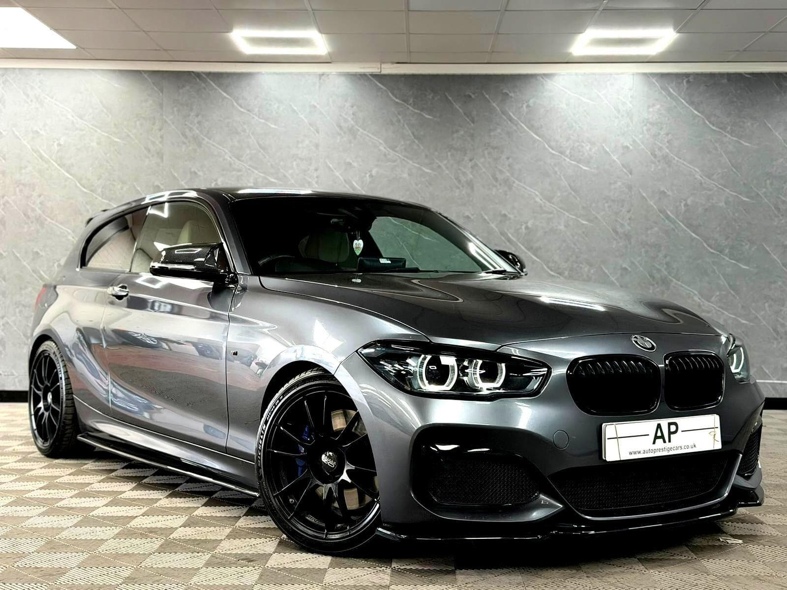 2017 BMW 1 Series - Thumbnail 5