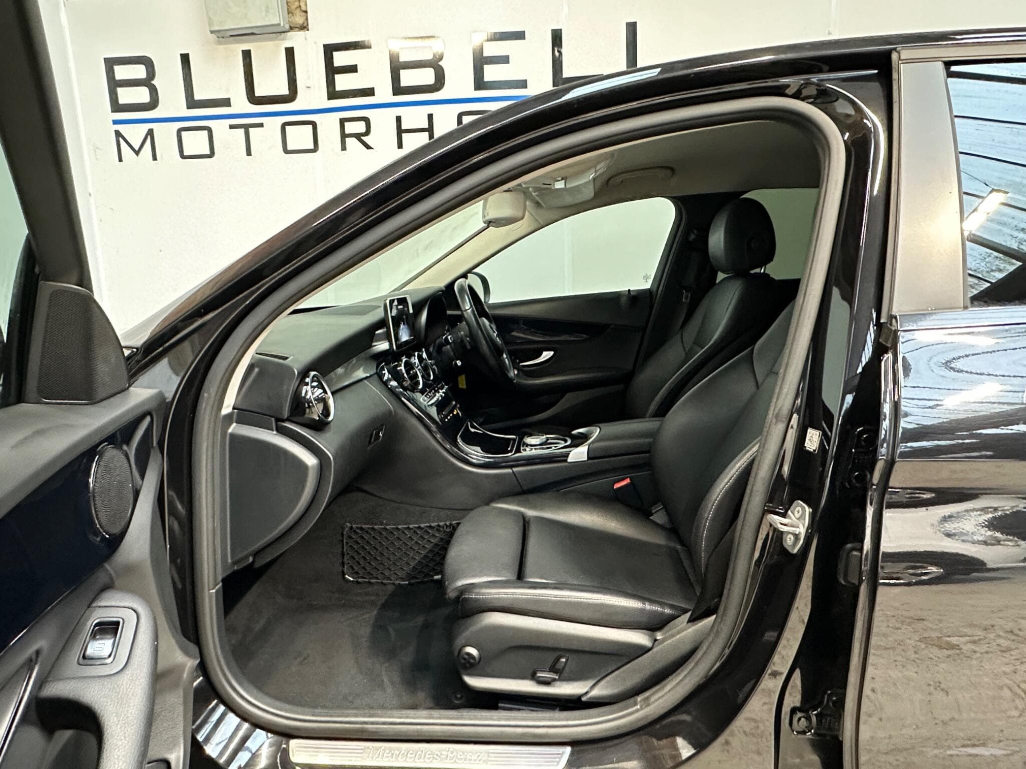 2018 Mercedes-Benz C Class - Thumbnail 12