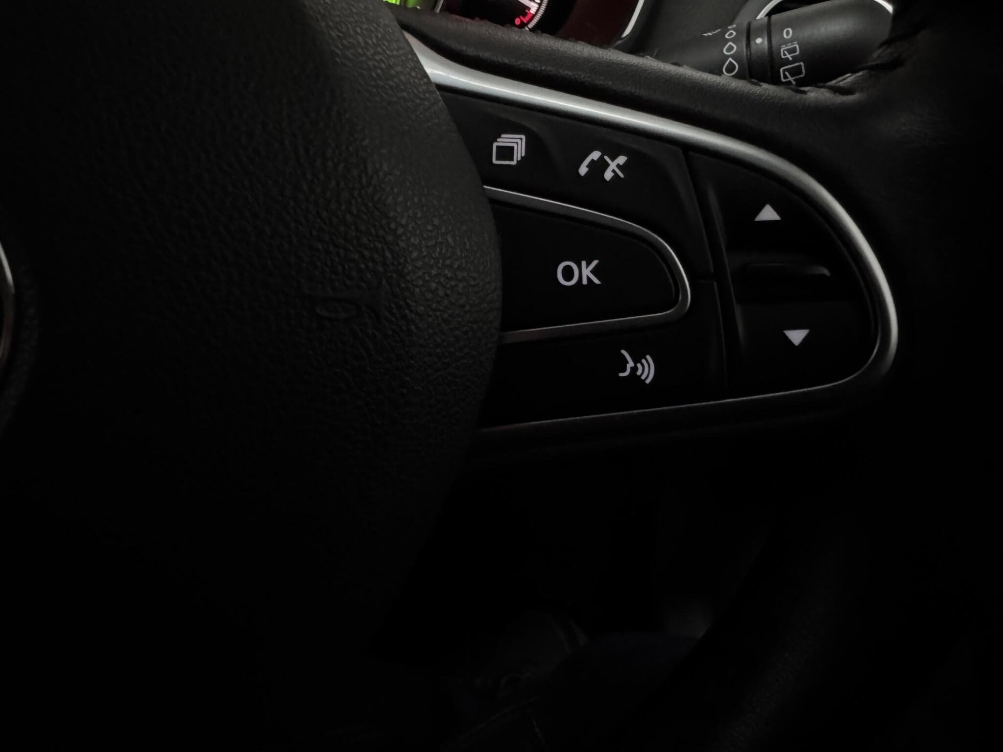 2017 Renault Megane - Thumbnail 22