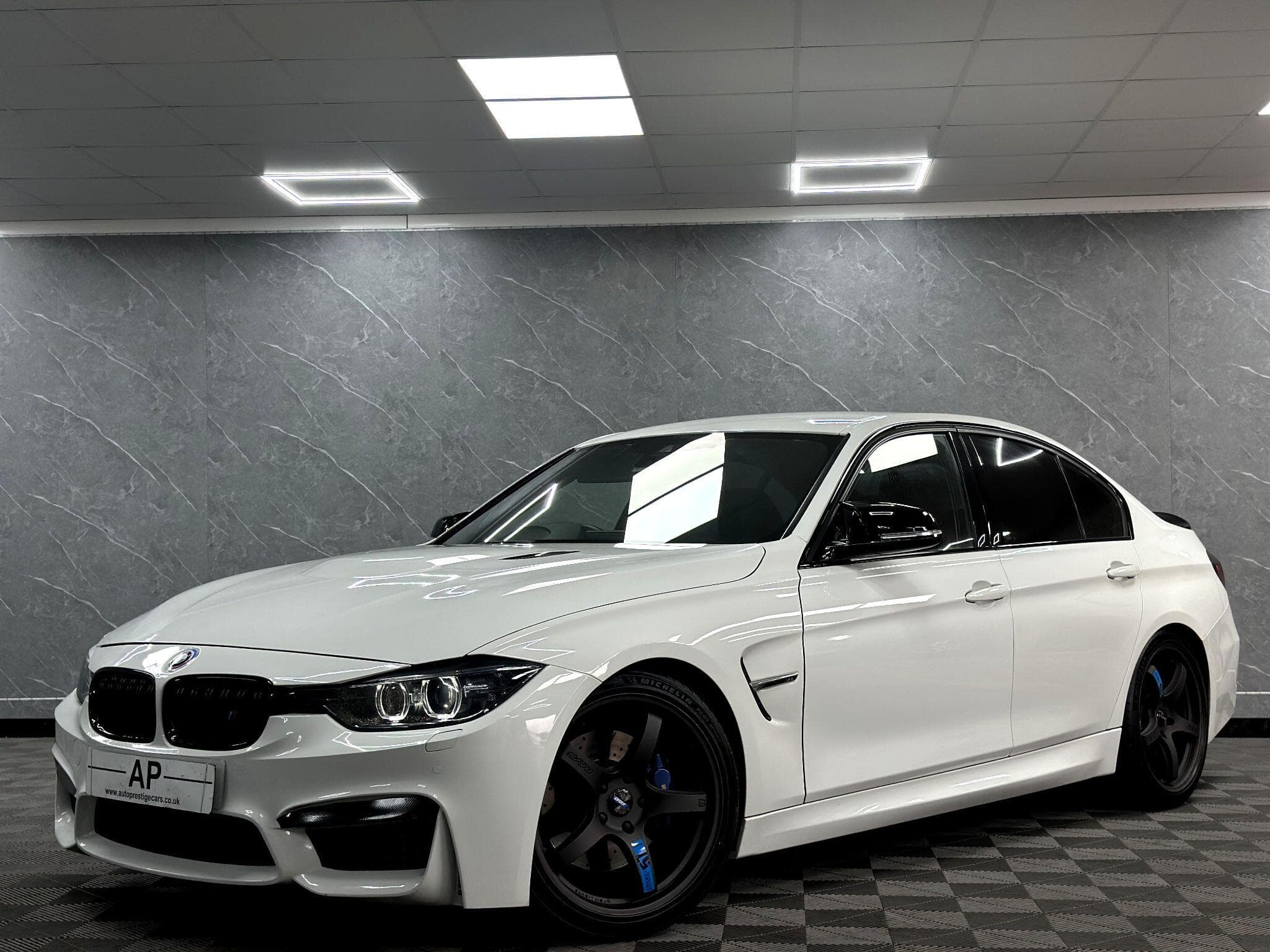 2015 BMW 3 Series - Thumbnail 9