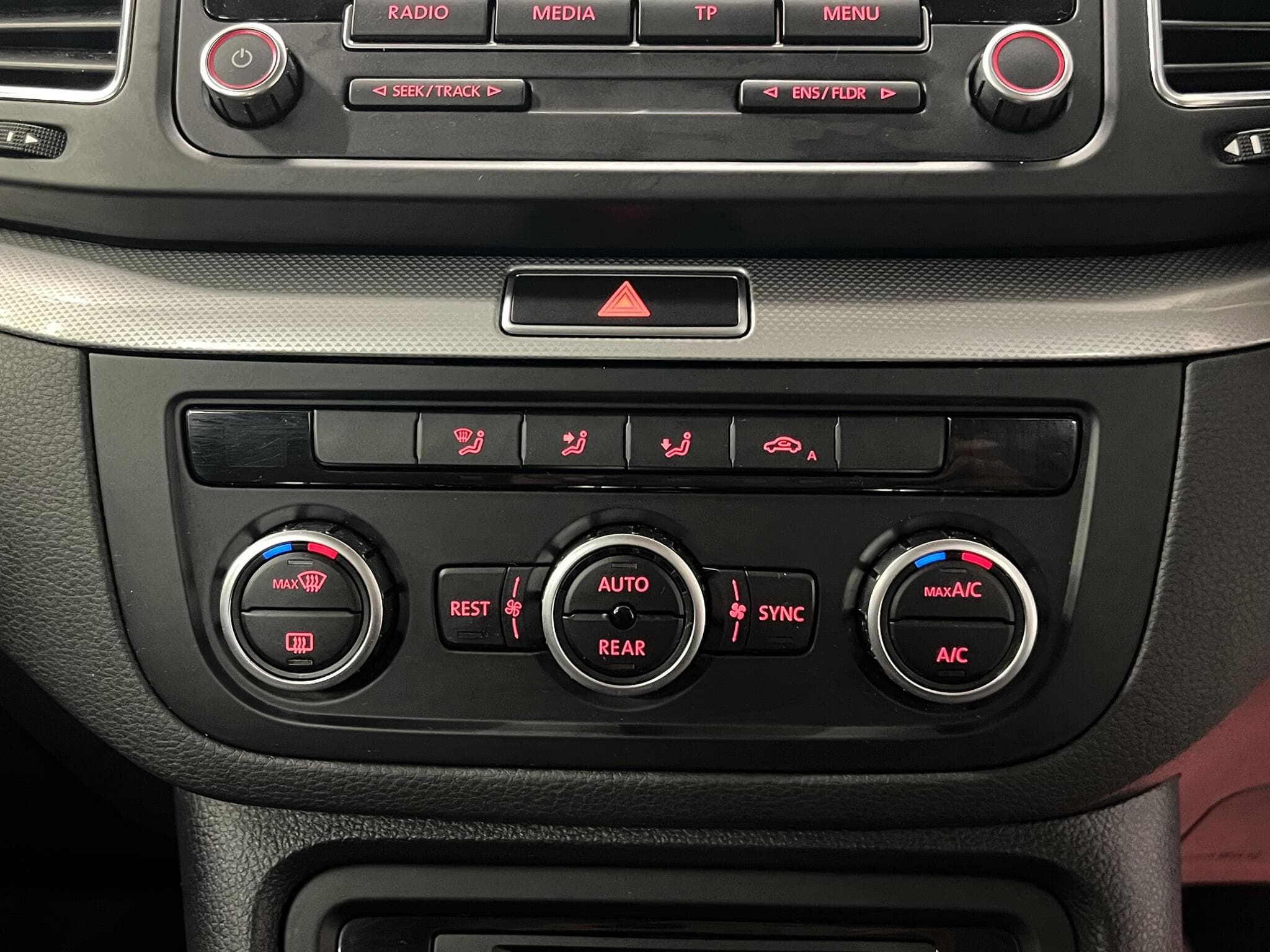 2012 Volkswagen Sharan - Thumbnail 33