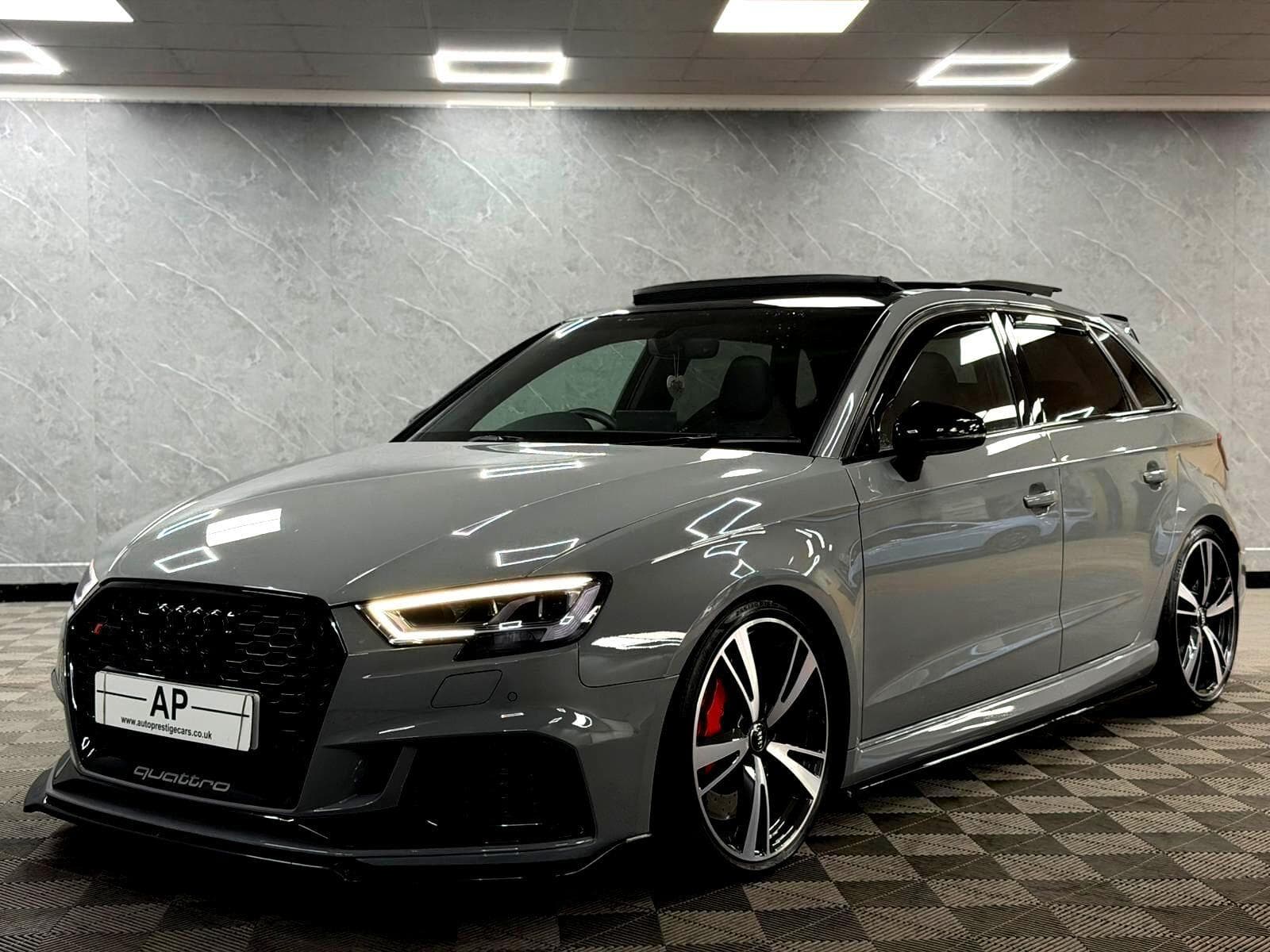 2020 Audi RS3 - Thumbnail 23