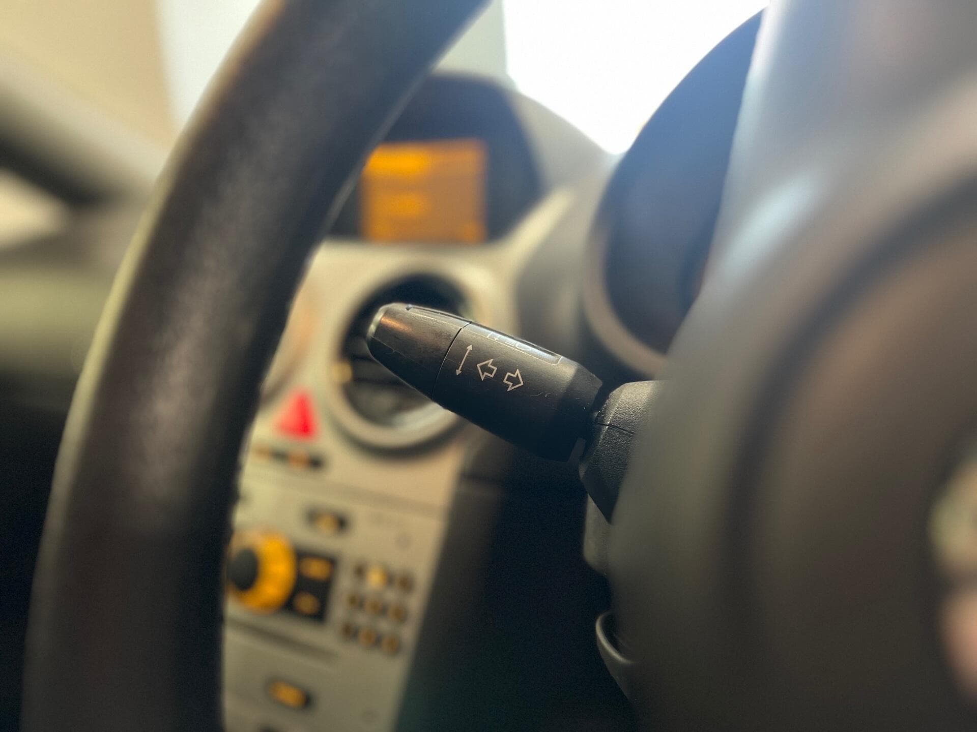 2012 Vauxhall Corsa - Thumbnail 23