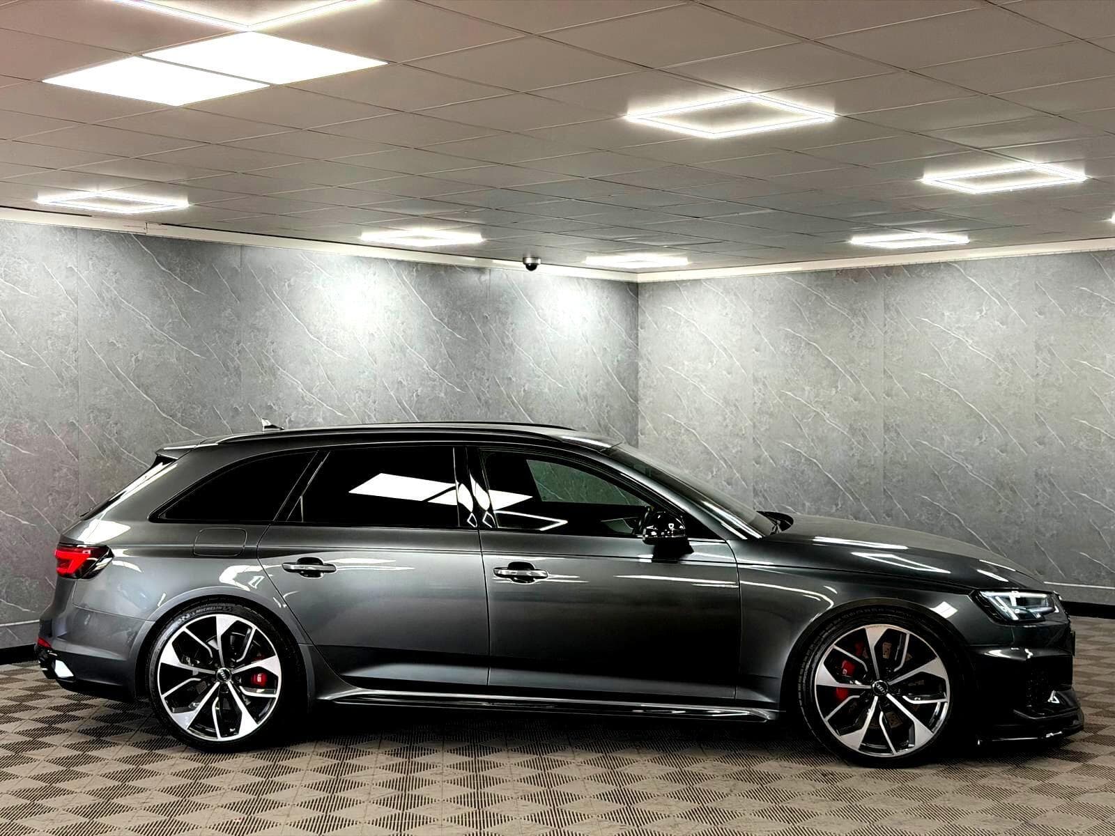 2018 Audi RS4 Avant - Thumbnail 28