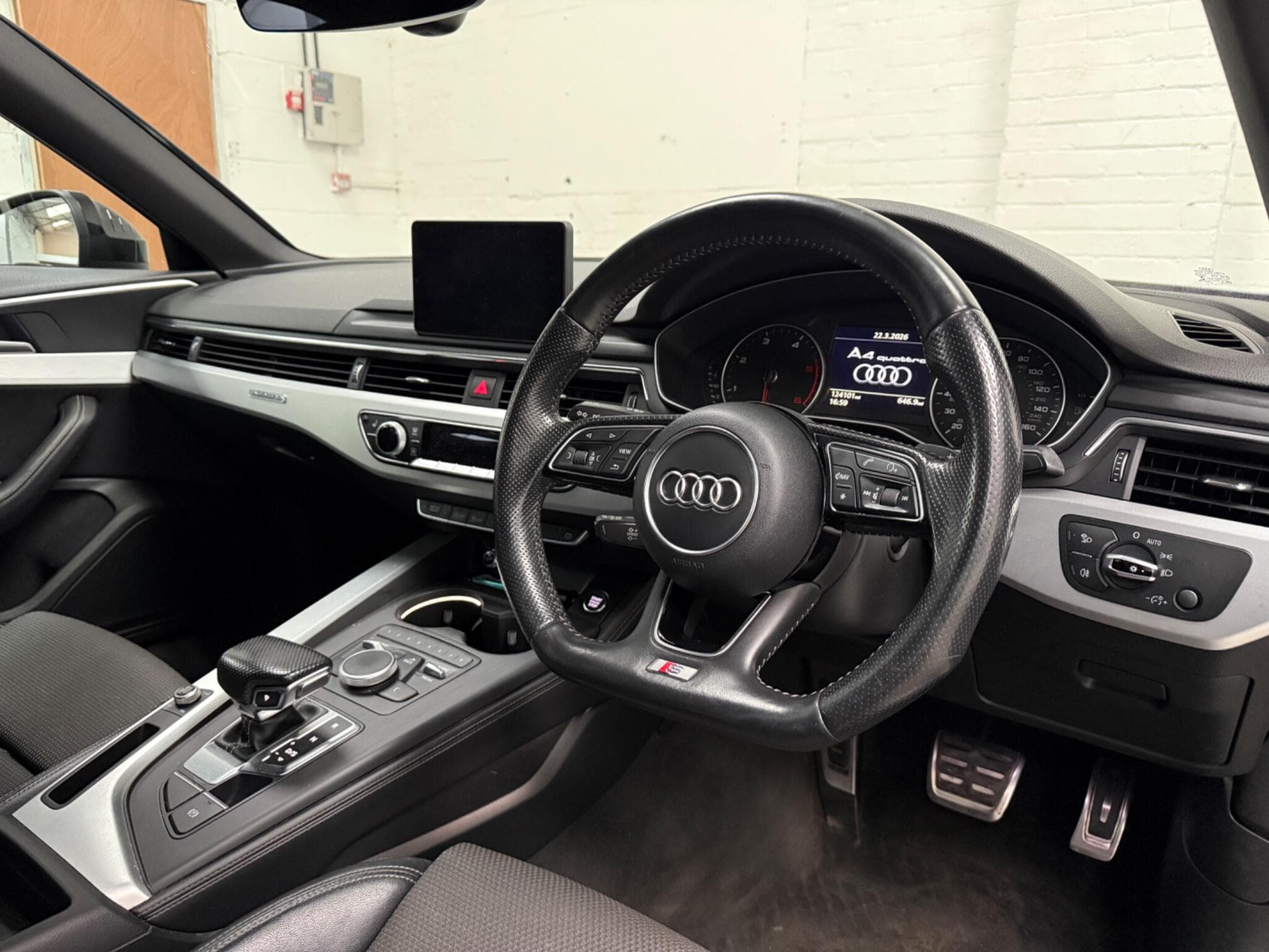 2017 Audi A4 - Thumbnail 13