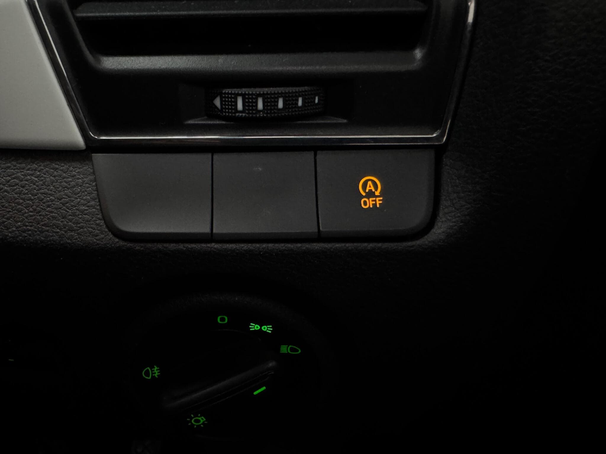 2015 Skoda Fabia - Thumbnail 18