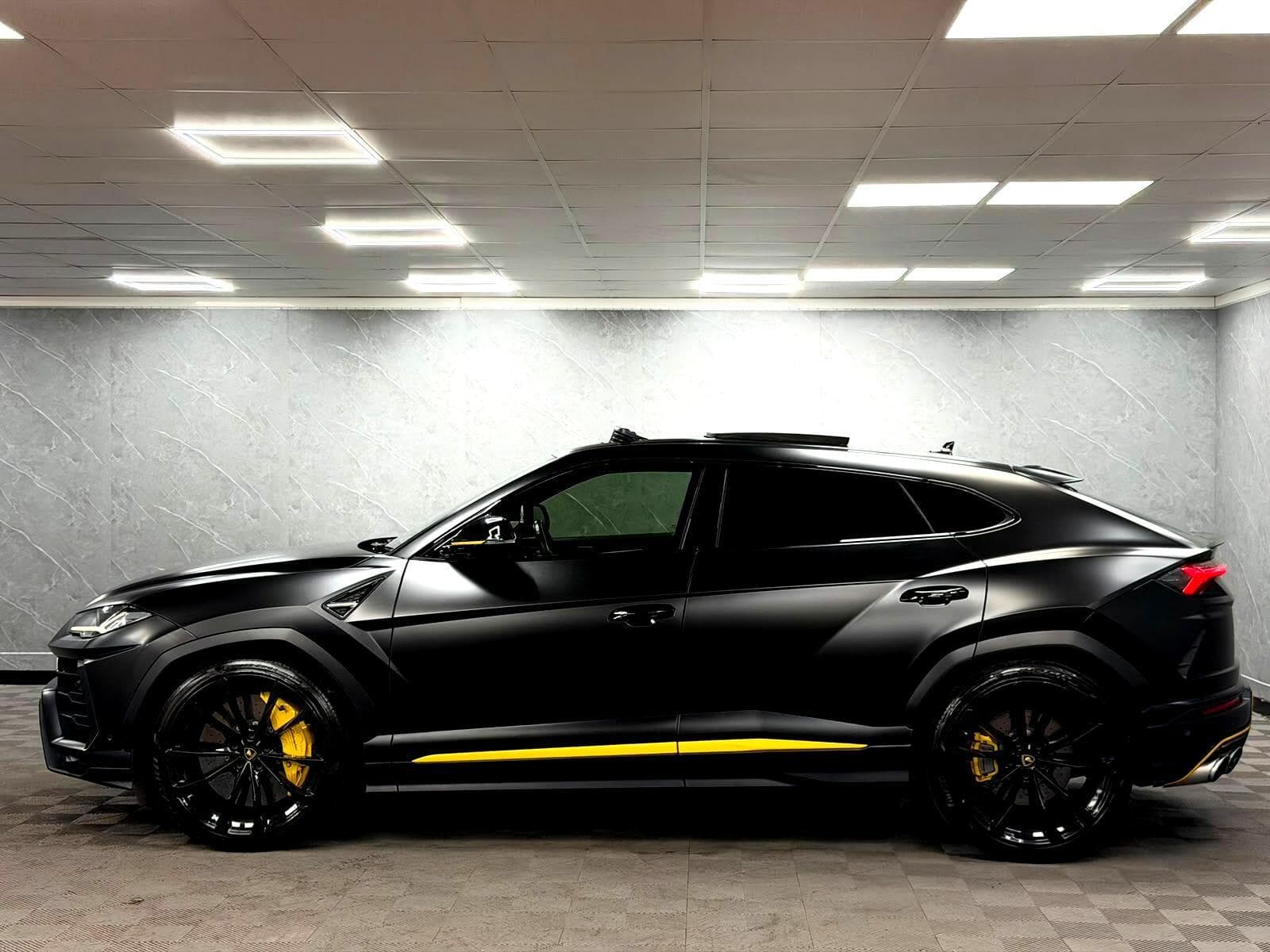 2022 Lamborghini Urus - Thumbnail 28