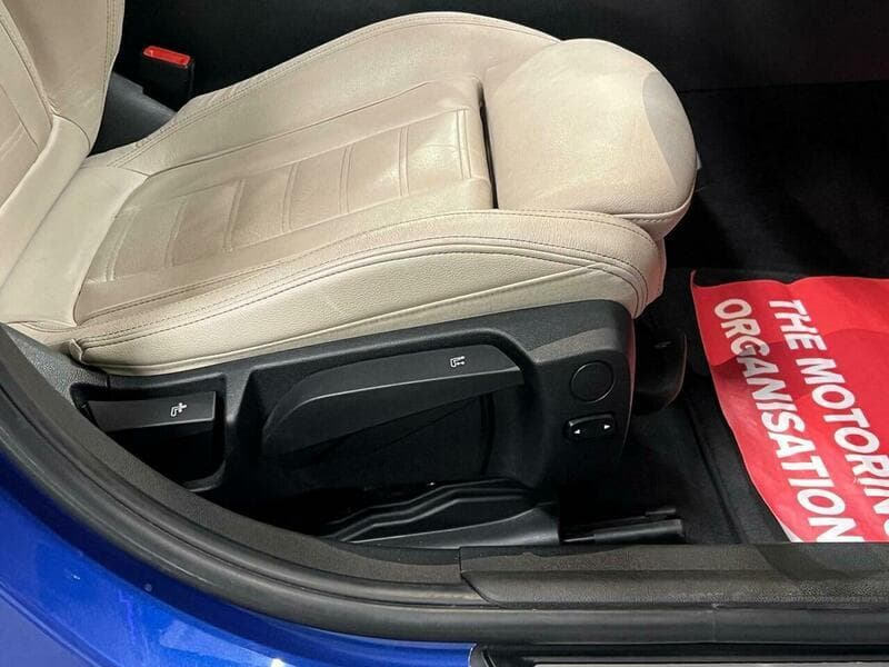 2019 BMW 3 Series - Thumbnail 30