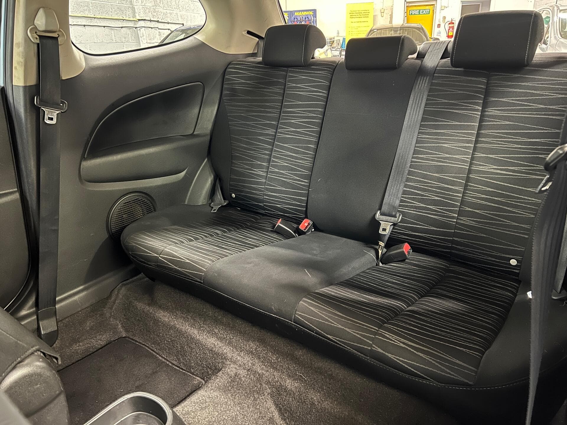 2008 Mazda Mazda2 - Thumbnail 32