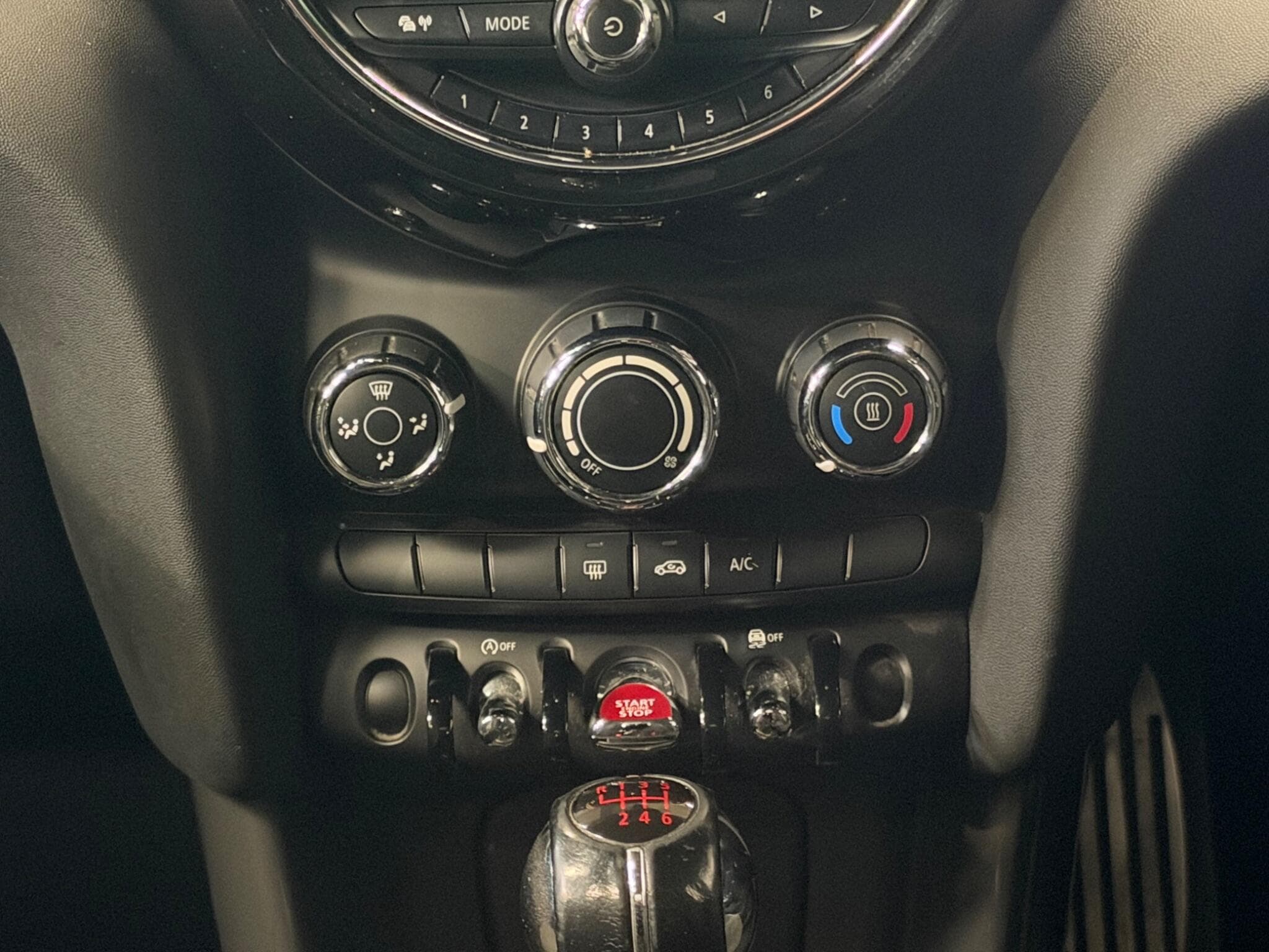 2018 MINI Hatch - Thumbnail 25