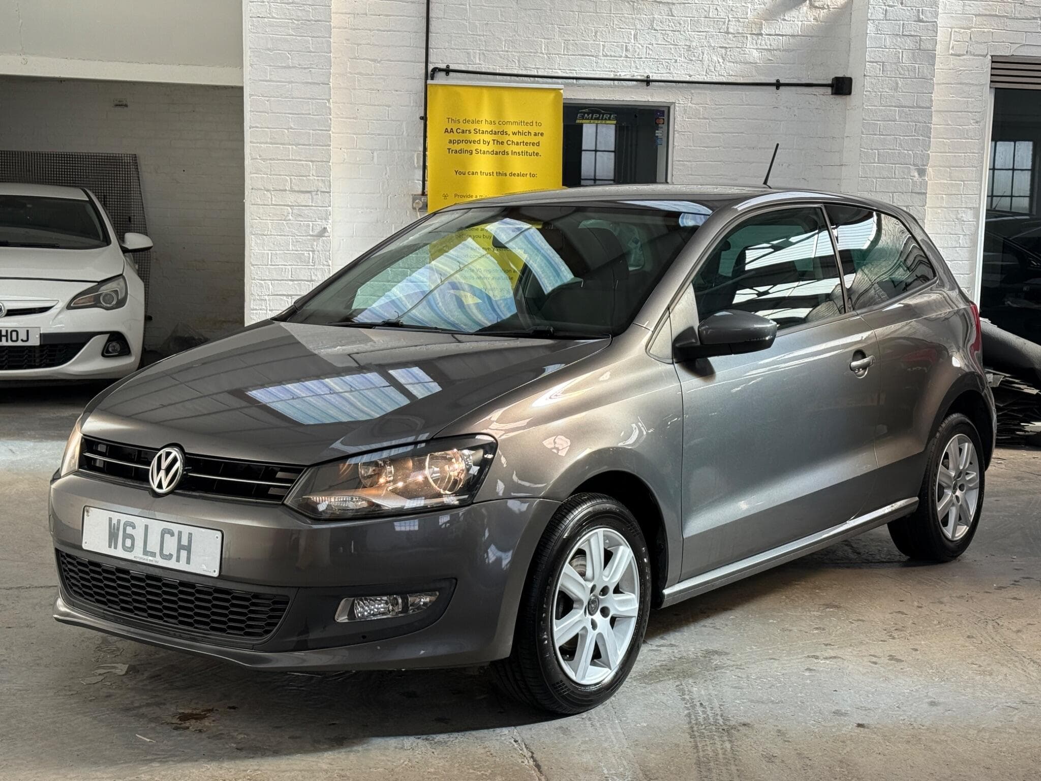 2013 Volkswagen Polo - Thumbnail 3