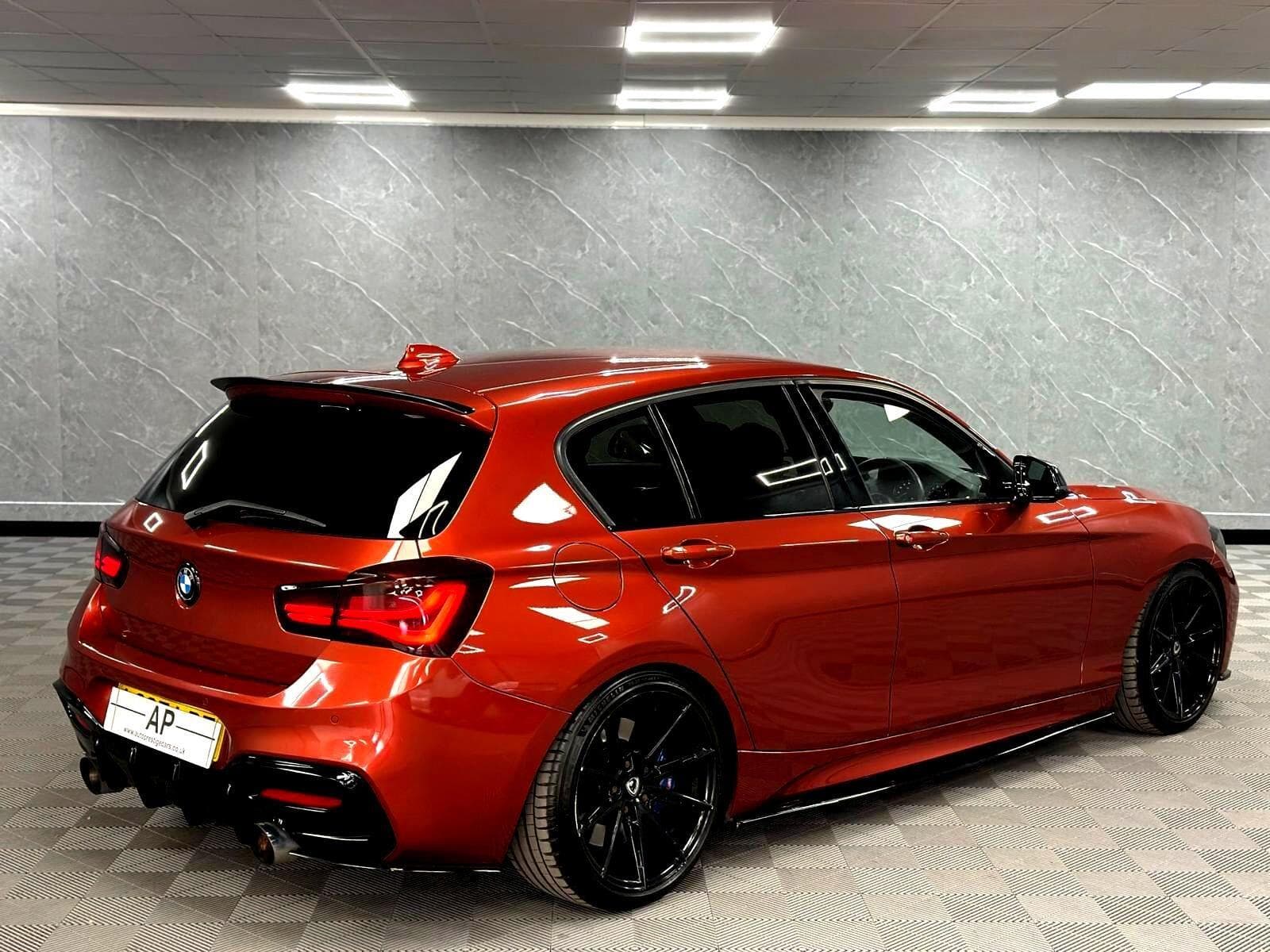 2017 BMW 1 Series - Thumbnail 26