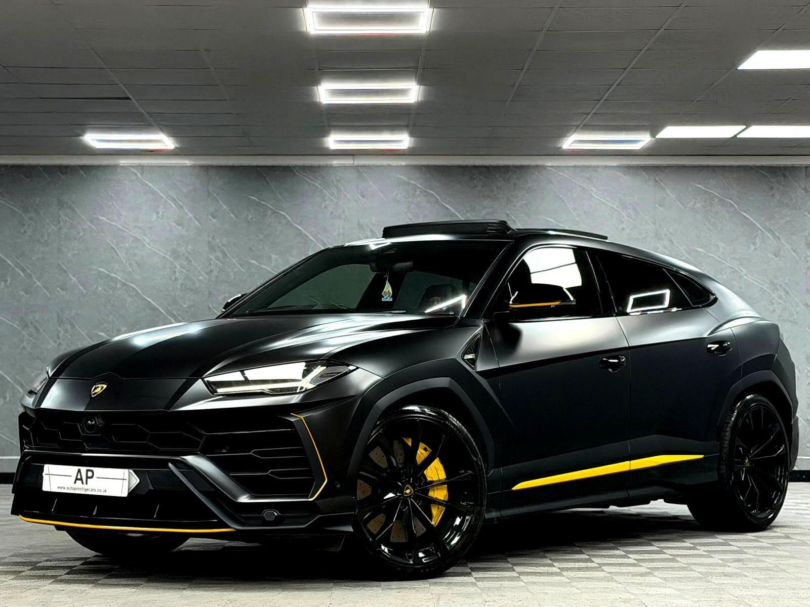 2022 Lamborghini Urus - Thumbnail 13