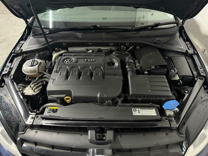 2016 Volkswagen Golf - Thumbnail 25