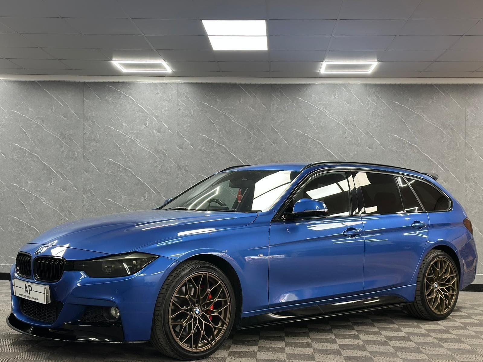 2015 BMW 3 Series - Thumbnail 30