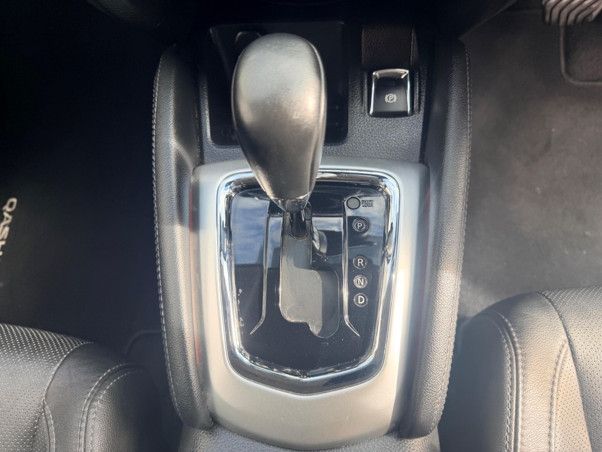 2014 Nissan Qashqai - Thumbnail 18