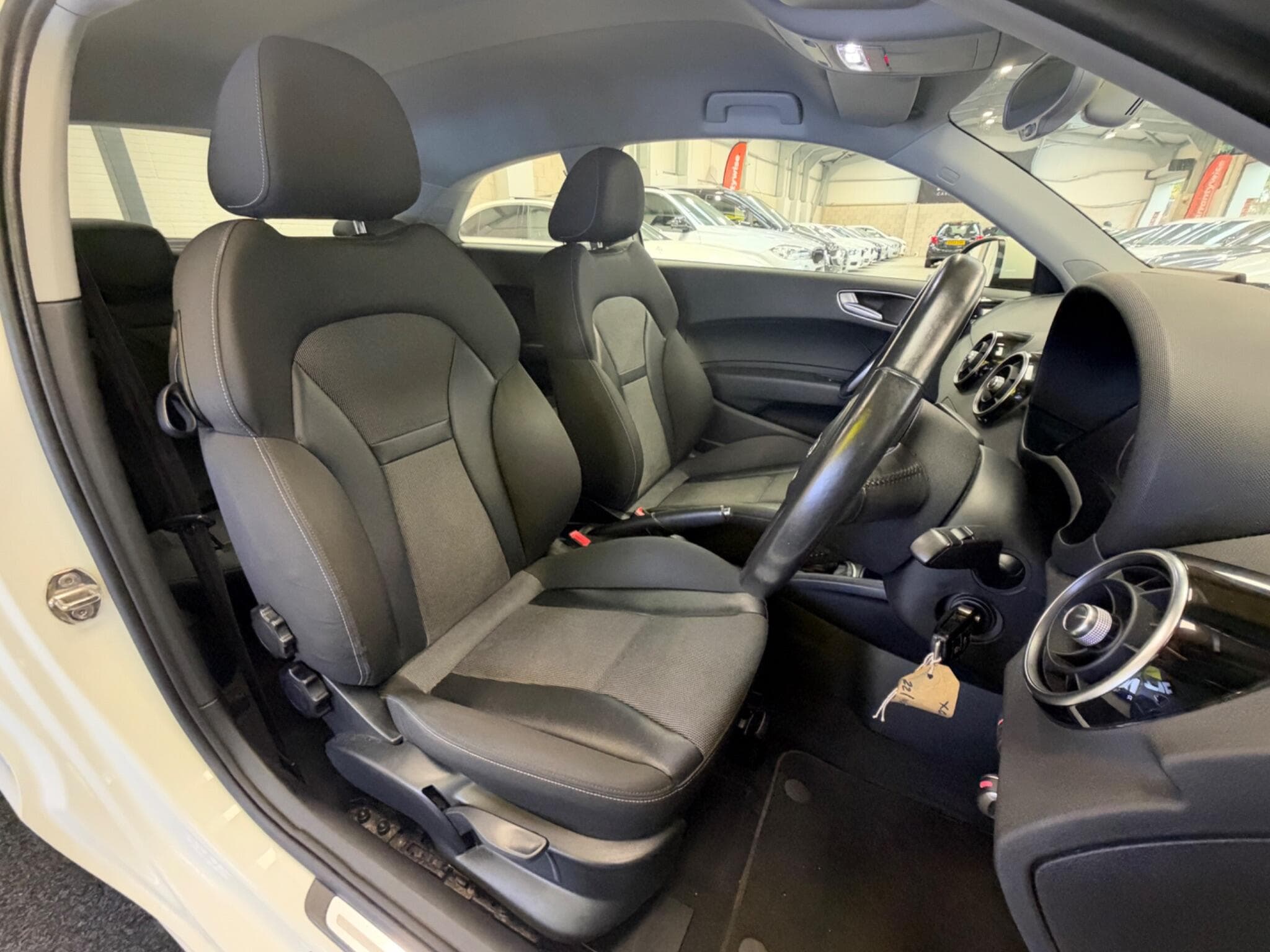 2011 Audi A1 - Thumbnail 23