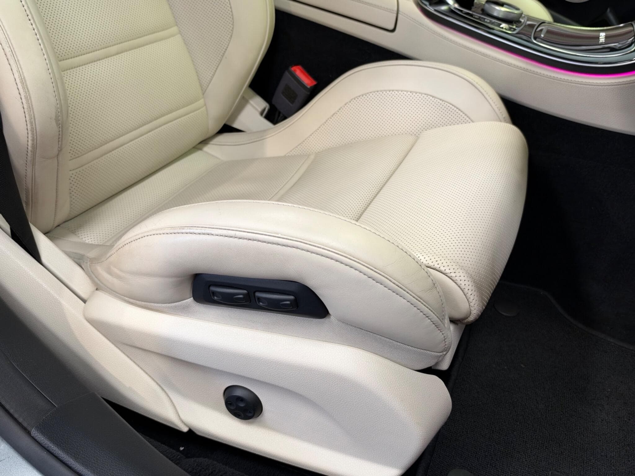 2017 Mercedes-Benz E Class - Thumbnail 63
