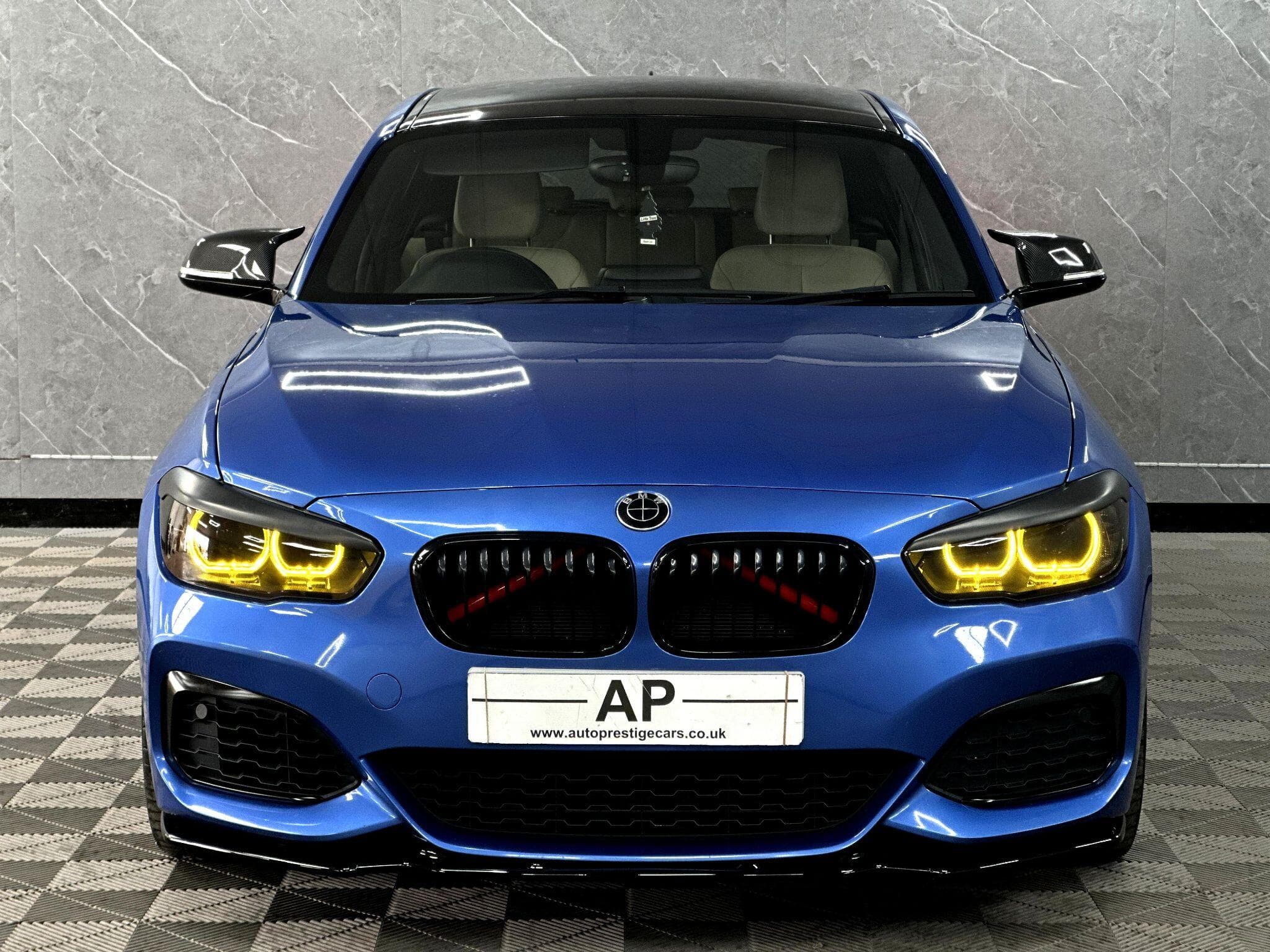 2017 BMW 1 Series - Thumbnail 22