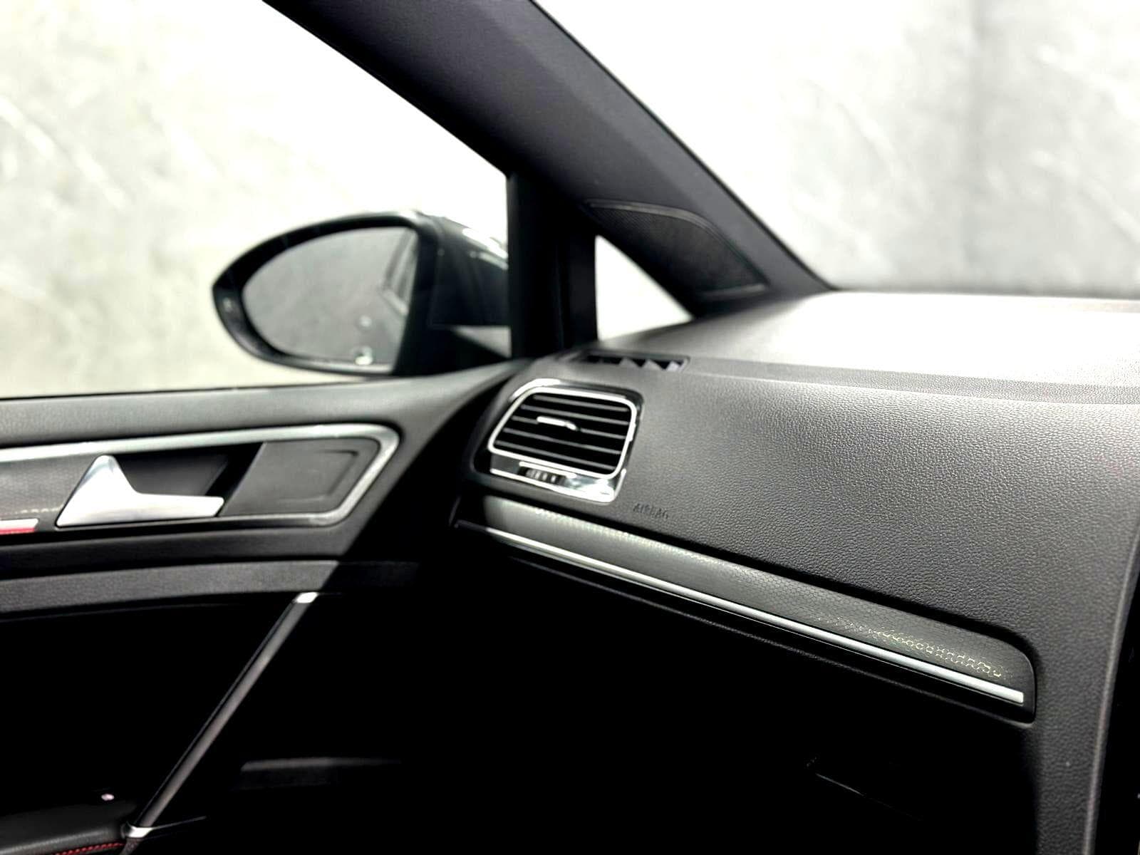 2018 Volkswagen Golf - Thumbnail 32