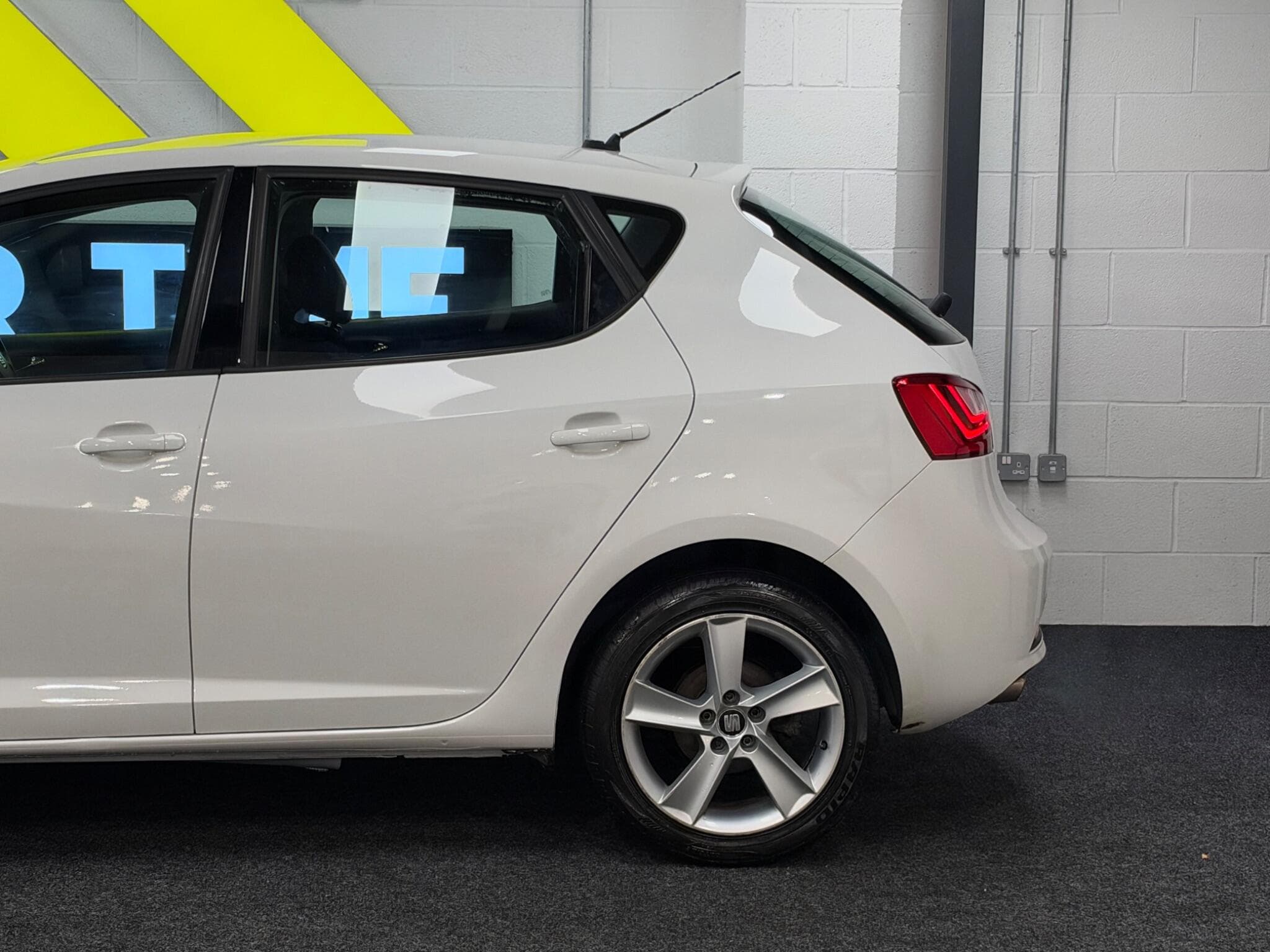 2017 SEAT Ibiza - Thumbnail 33