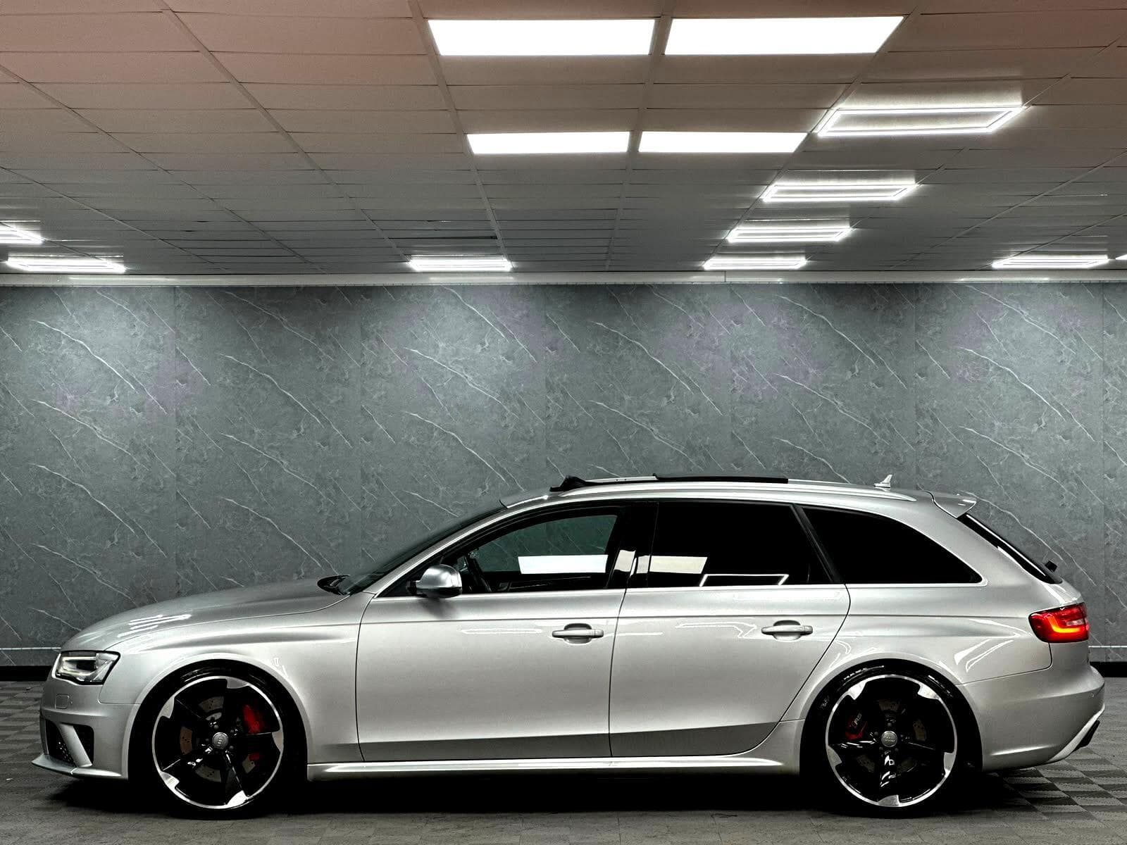2015 Audi RS4 Avant - Thumbnail 39