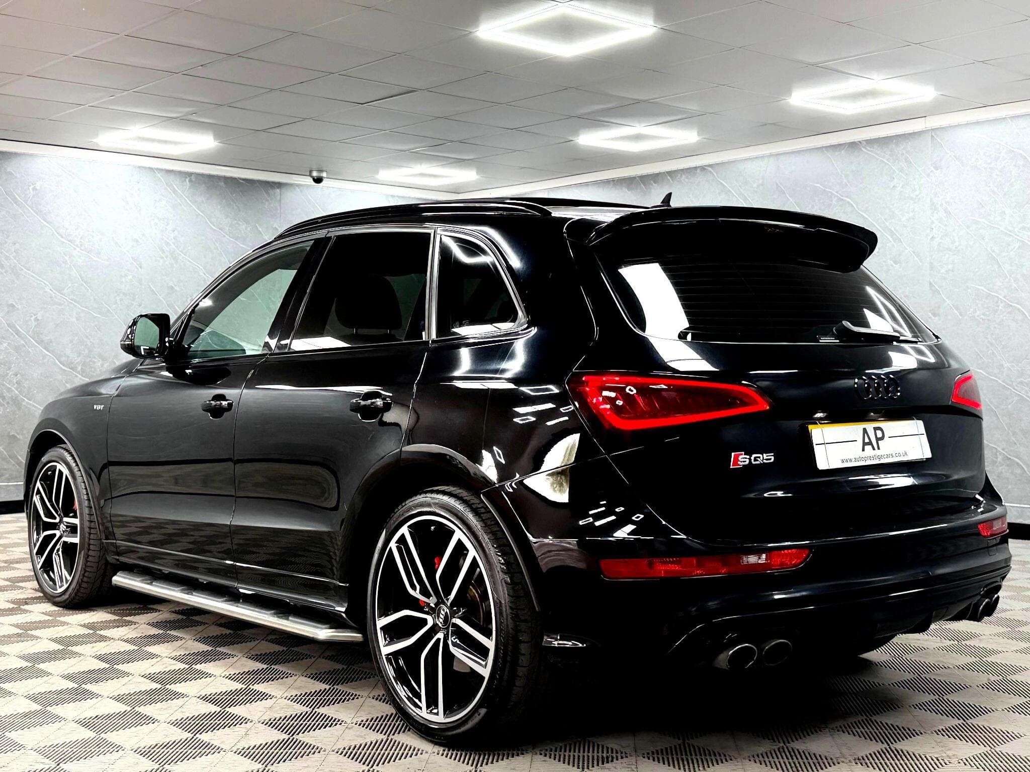 2016 Audi SQ5 - Thumbnail 13