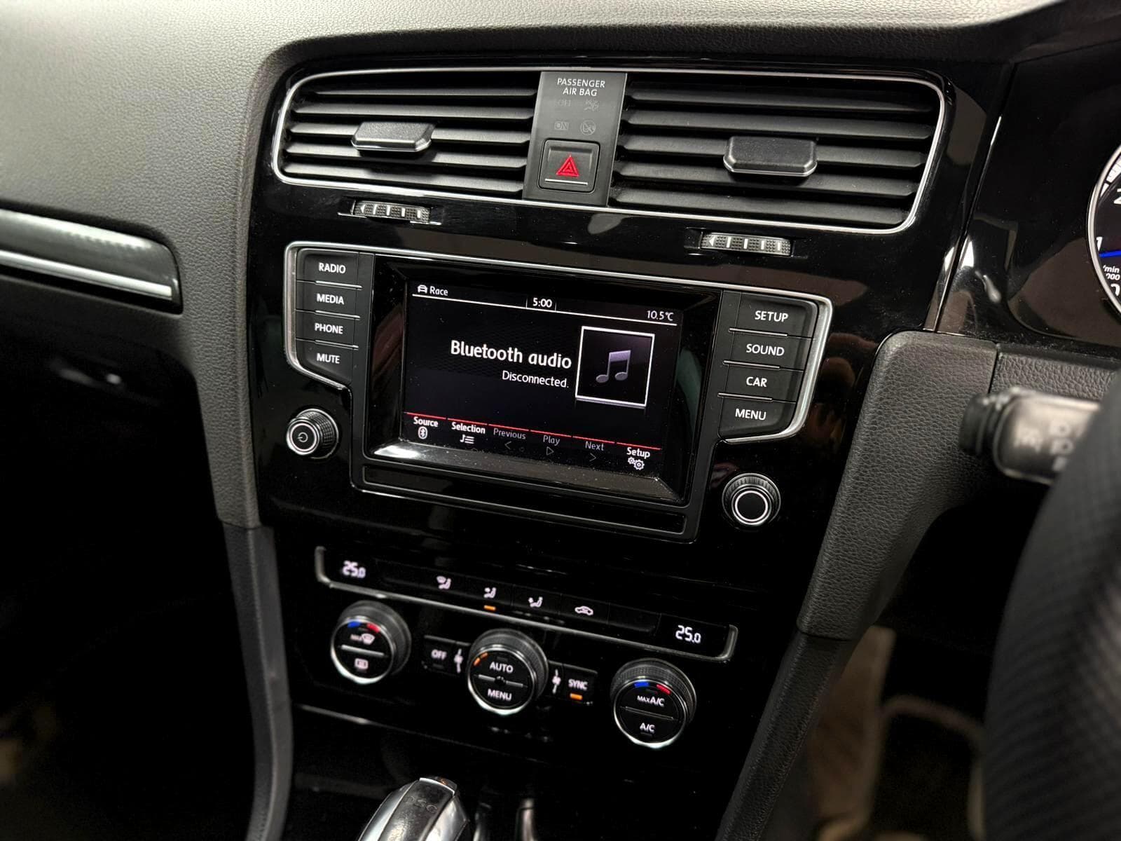 2015 Volkswagen Golf - Thumbnail 43