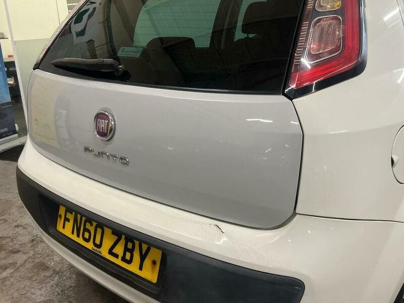 2010 Fiat Punto Evo - Thumbnail 16